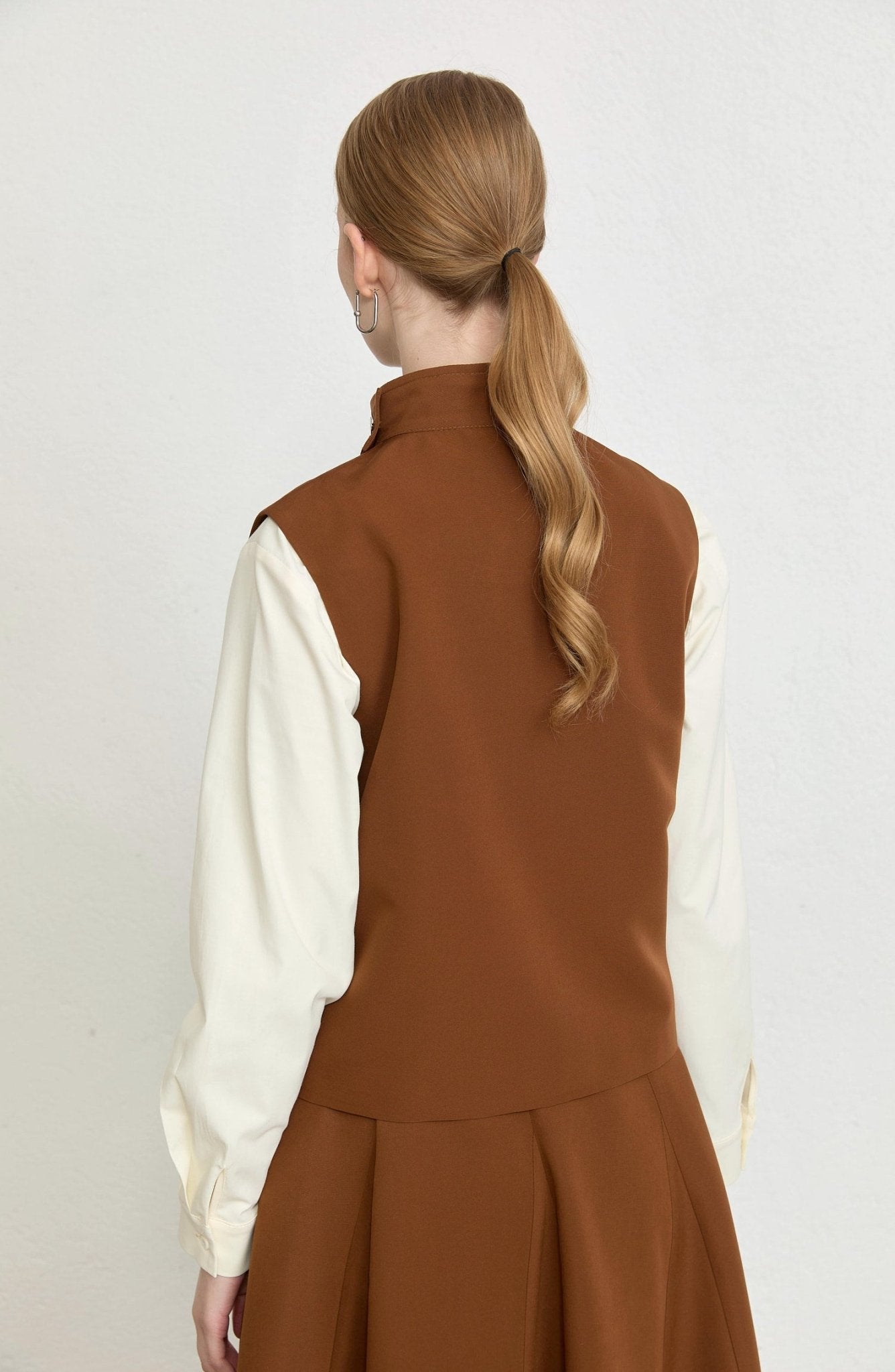 Dik Yaka Taba Parçalı Yelek Etek Takım - Fatma Atasoy