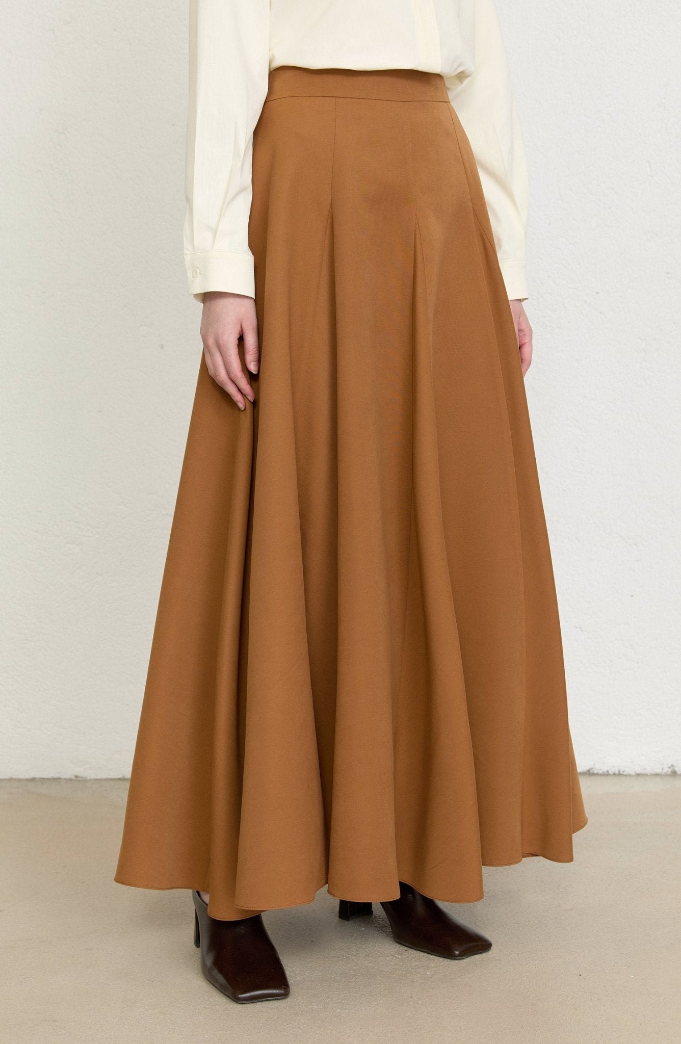 Dik Yaka Tarçın Parçalı Yelek Etek Takım - Fatma Atasoy