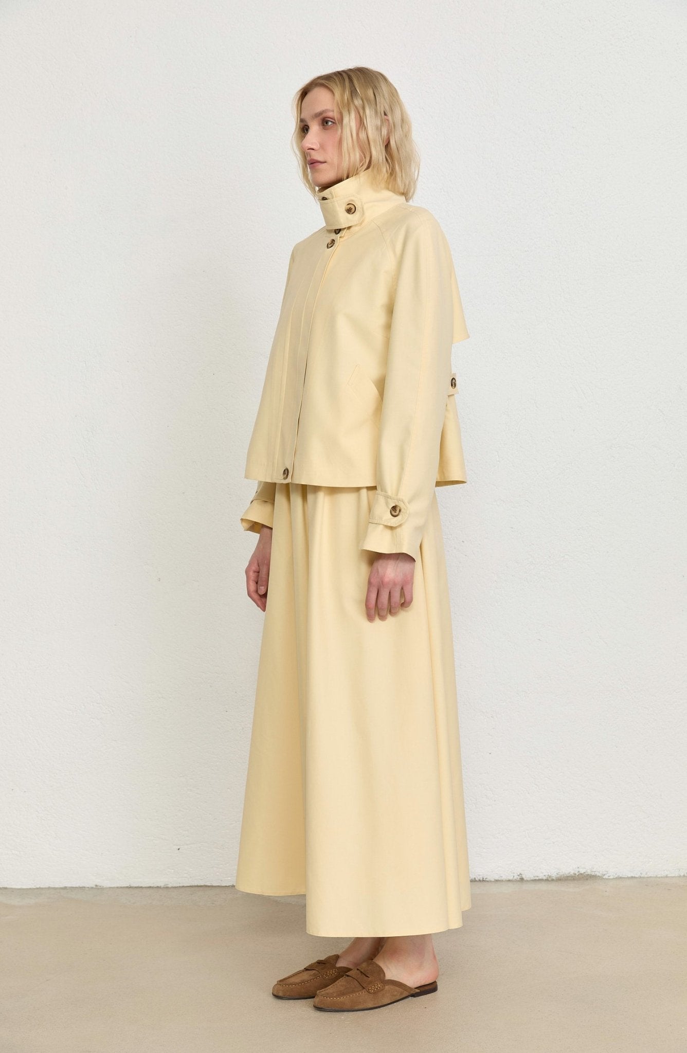 Dik Yaka Yağ Sarısı Oversize Midi Trenç Ceket - Fatma Atasoy