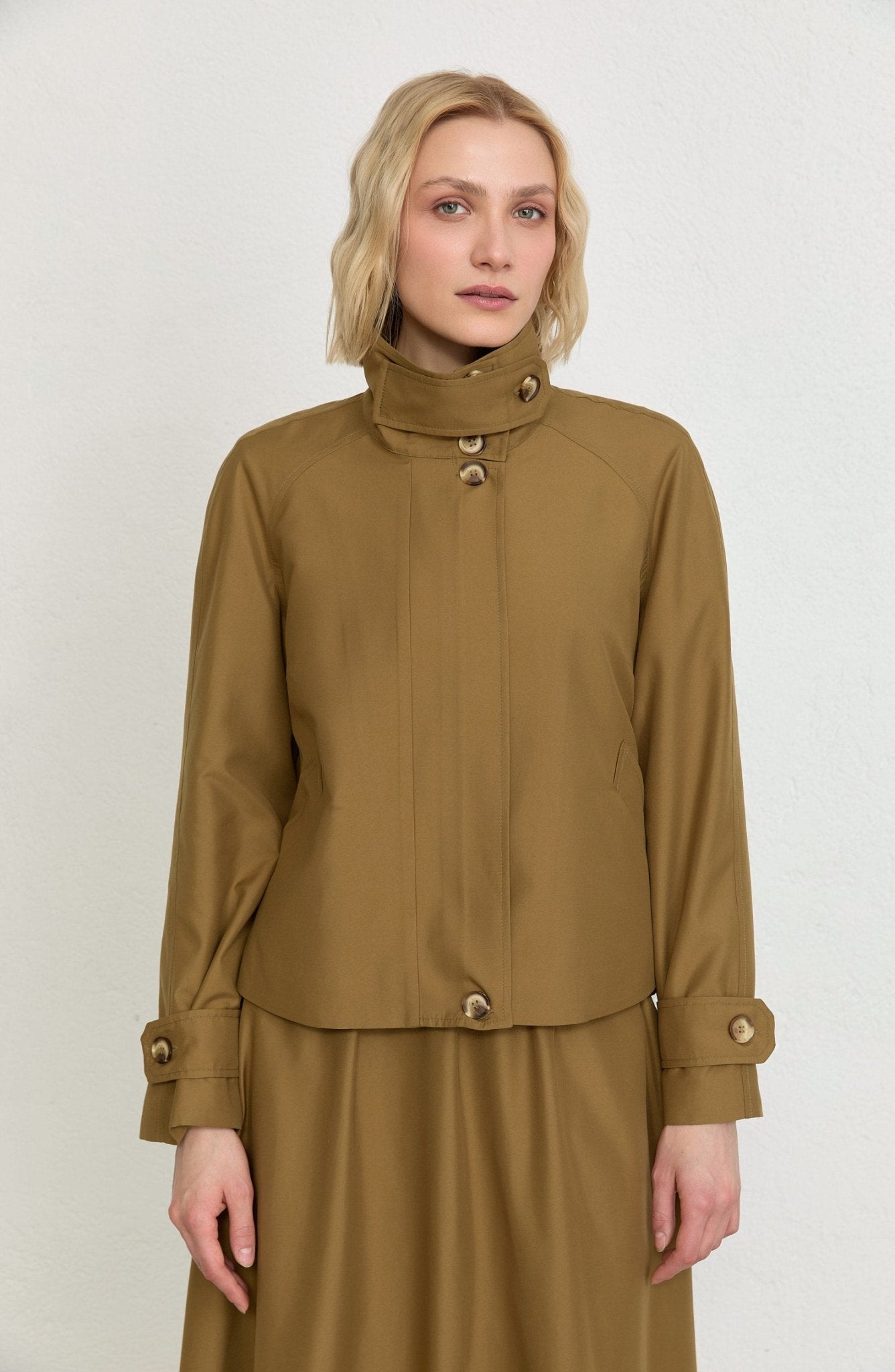 Dik Yaka Yağ Yeşili Oversize Midi Trenç Ceket - Fatma Atasoy