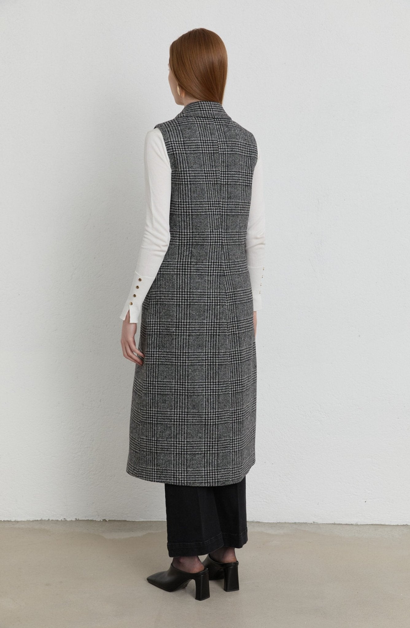 Ekose Kazayağı Siyah Maksi Yelek - Fatma Atasoy