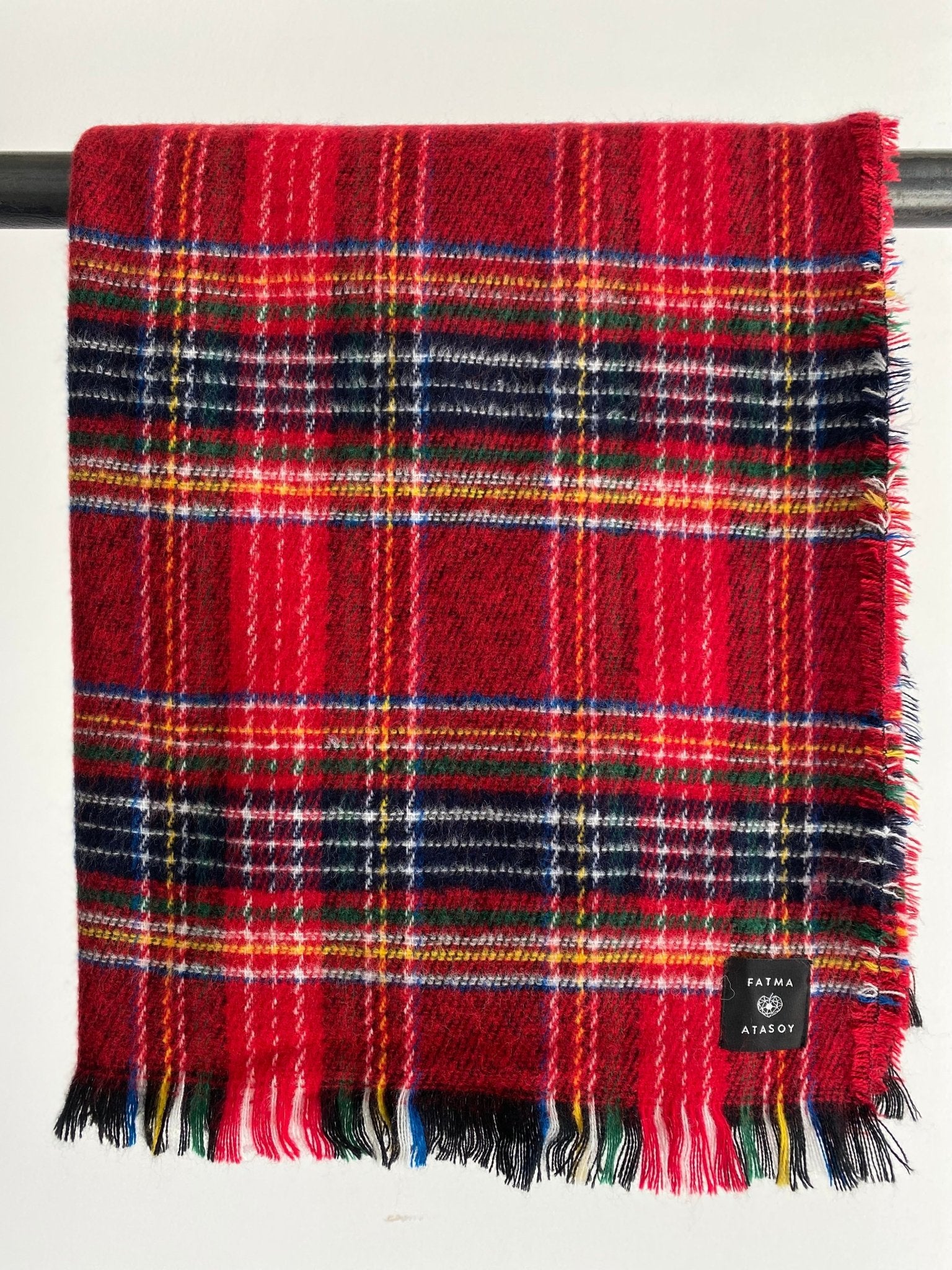 Ekose Kırmızı Püsküllü Şal - Fatma Atasoy