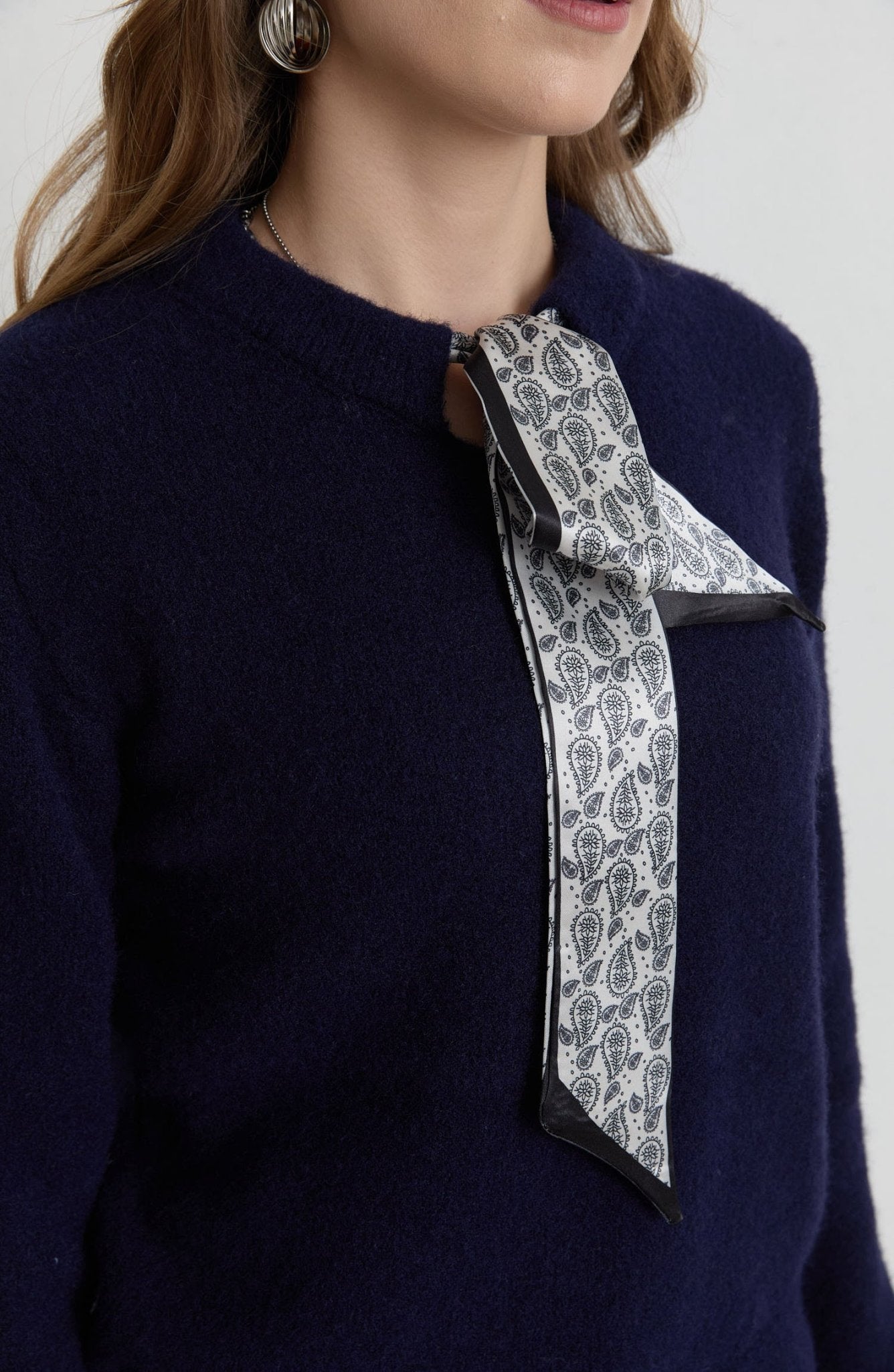 Fularlı Lacivert Basic Yumoş Triko Kazak - Fatma Atasoy