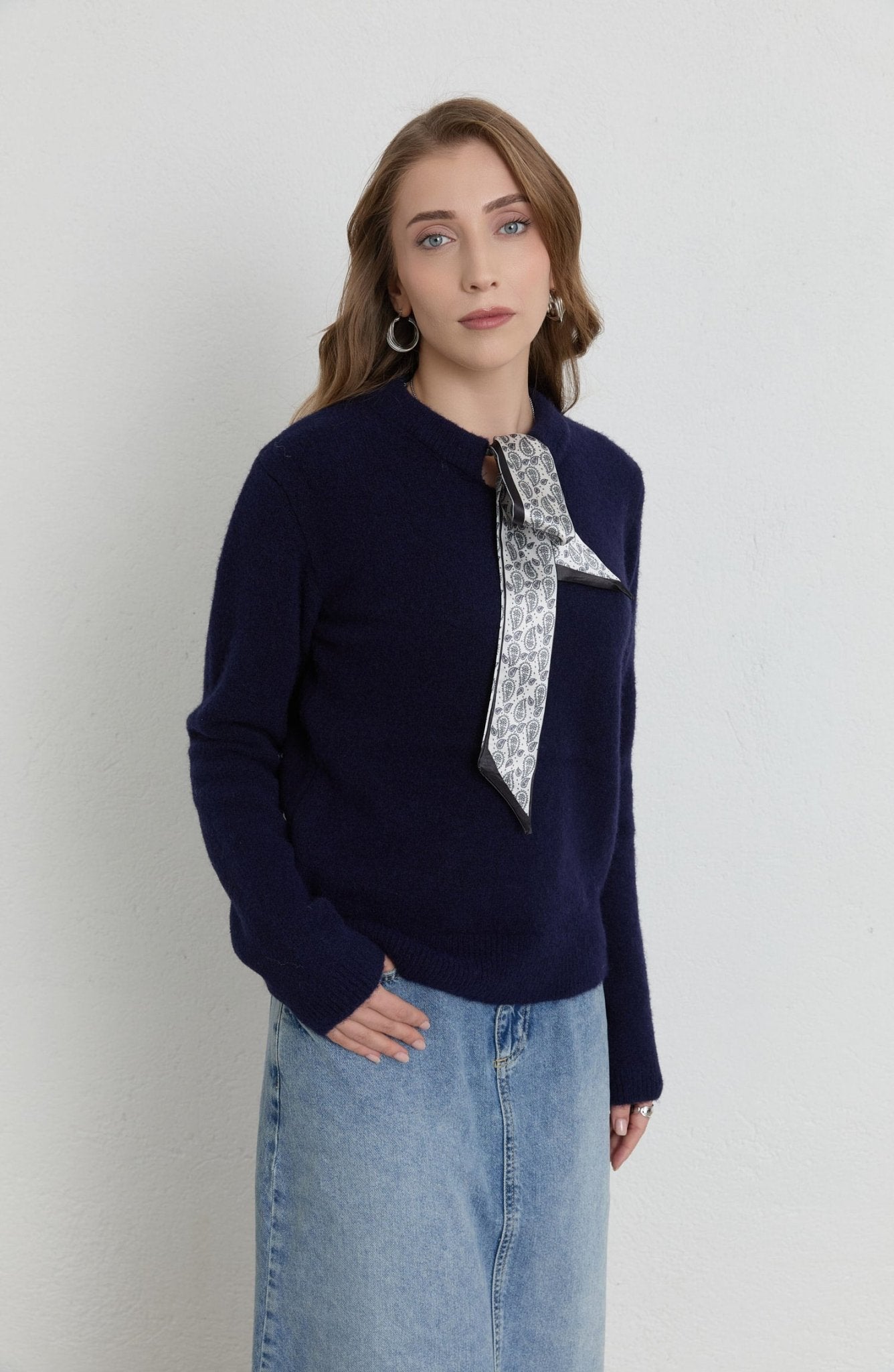 Fularlı Lacivert Basic Yumoş Triko Kazak - Fatma Atasoy