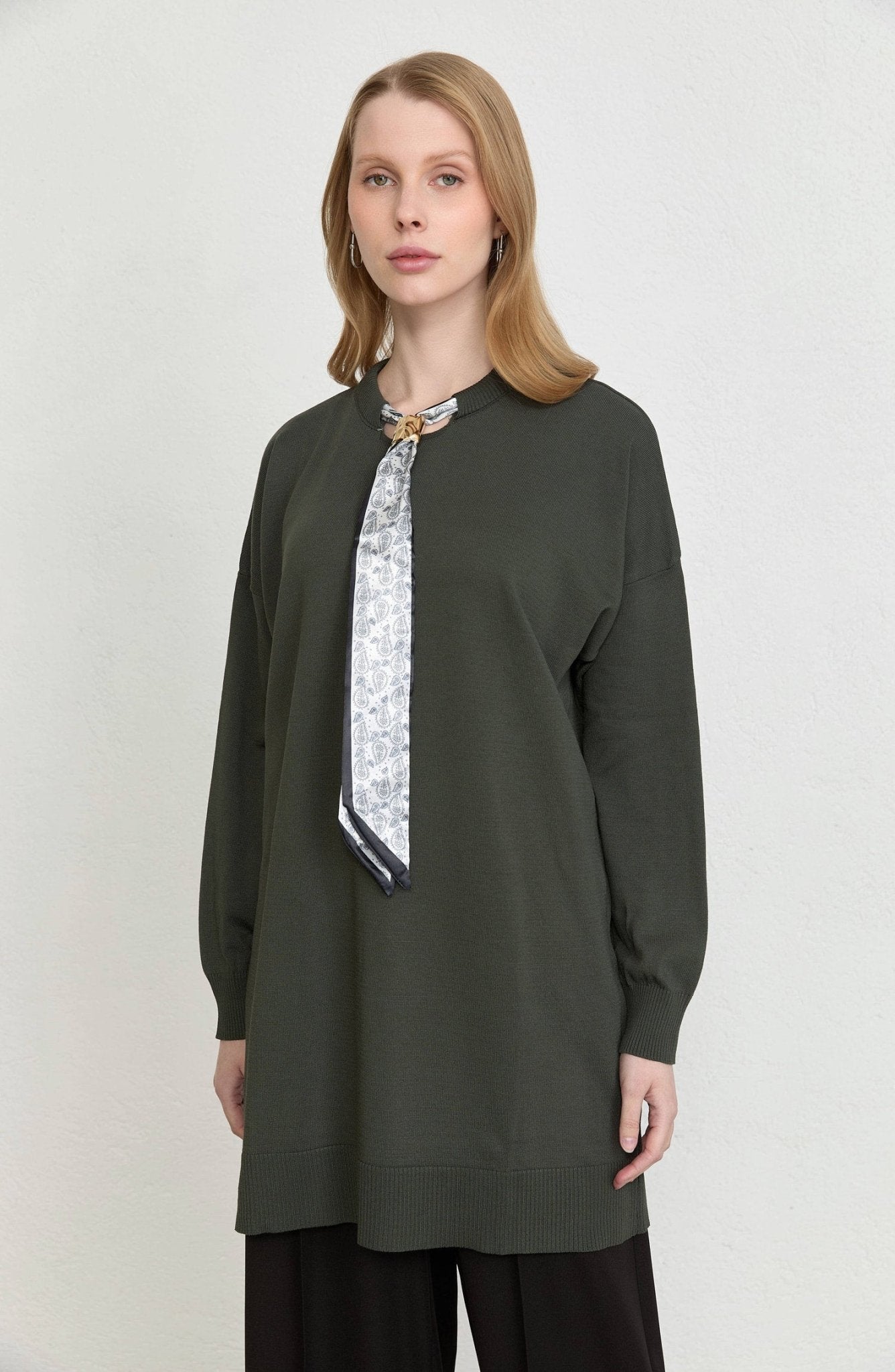 Fularlı Oversize Haki Merserize Triko Tunik - Fatma Atasoy