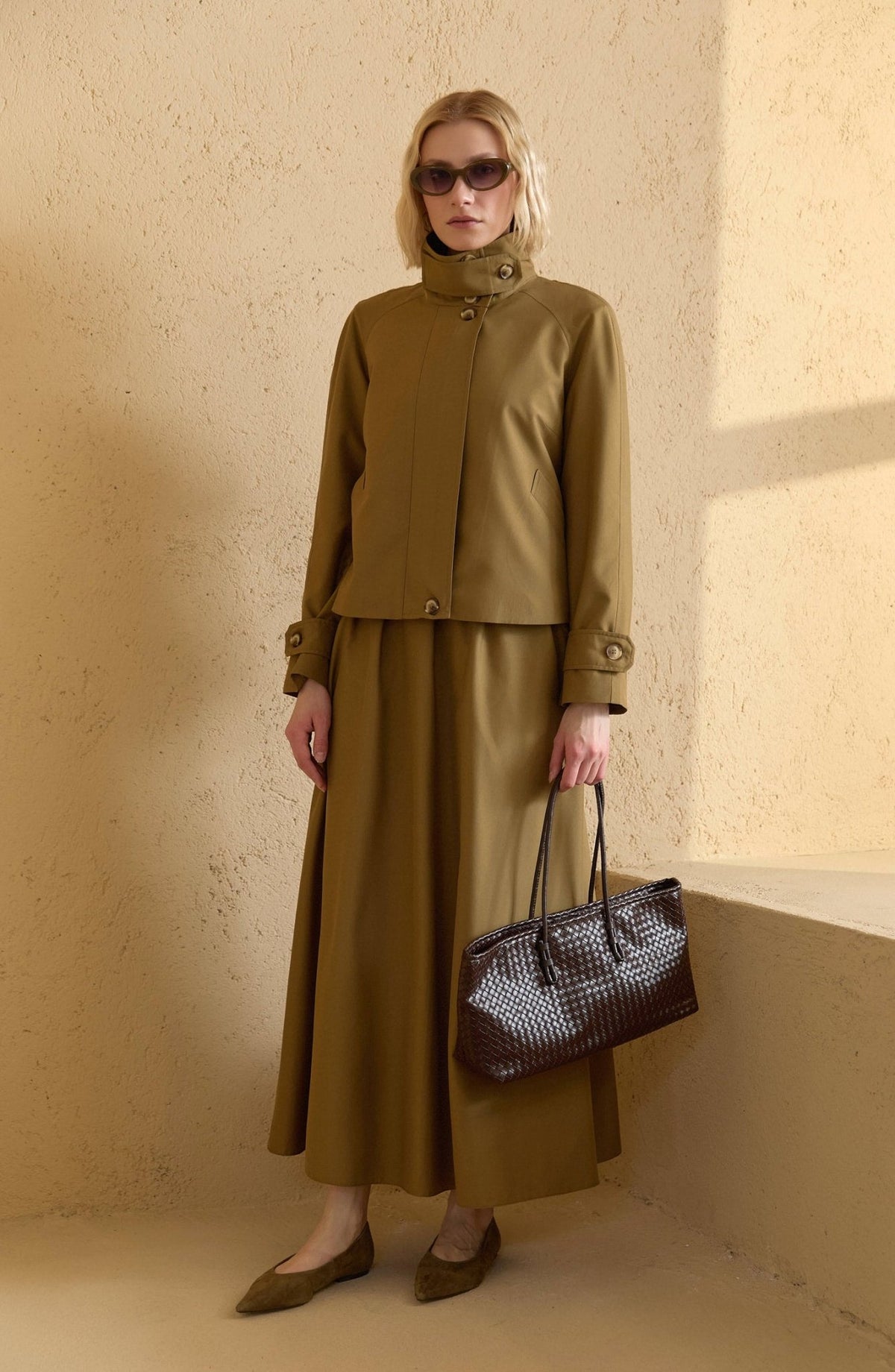 Full Look Trenç Takım: Pileli Etek ve Oversize Midi Ceket ✨