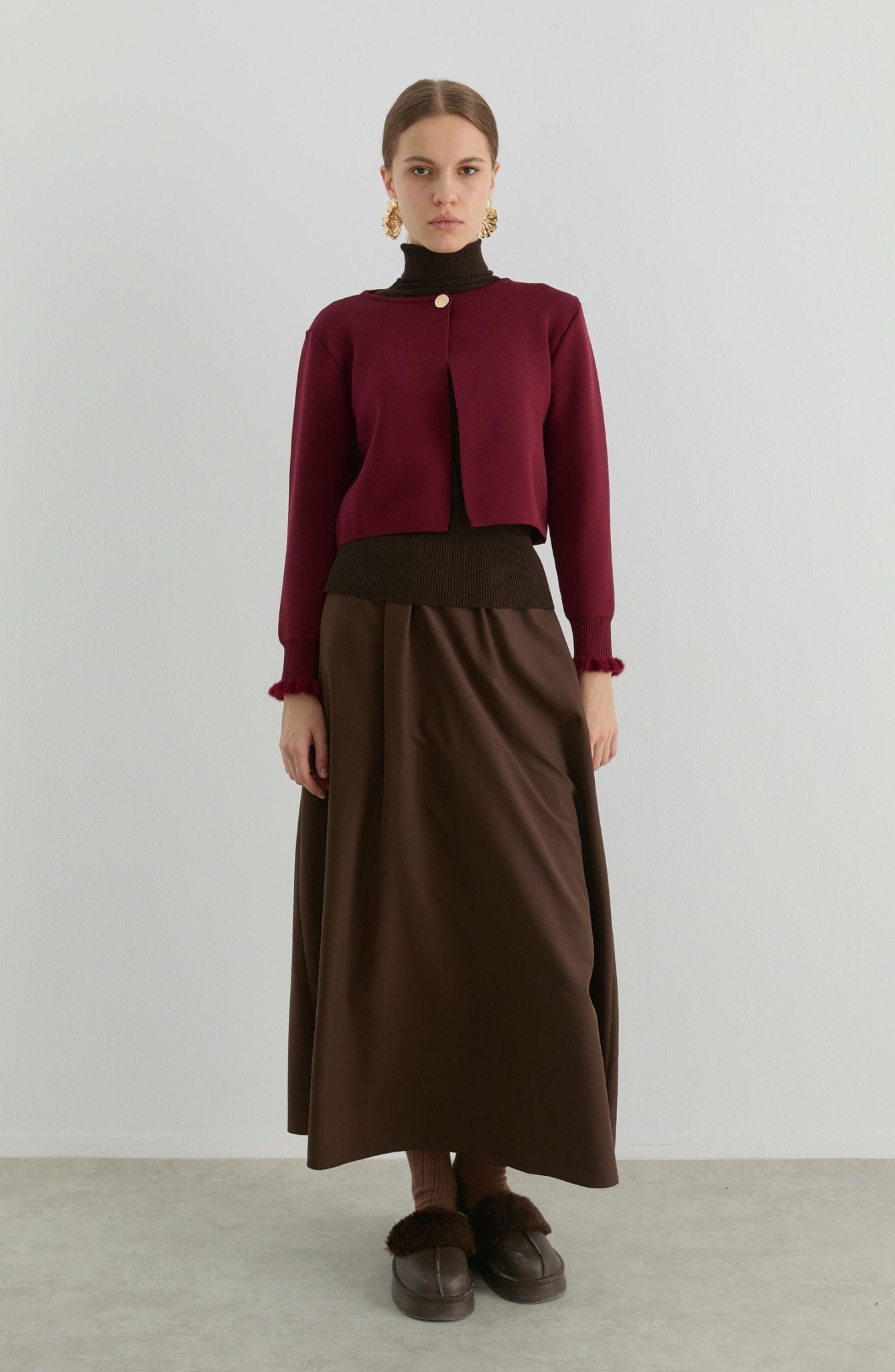 Gold Düğmeli Bordo Kısa Triko Ceket Hırka - Fatma Atasoy