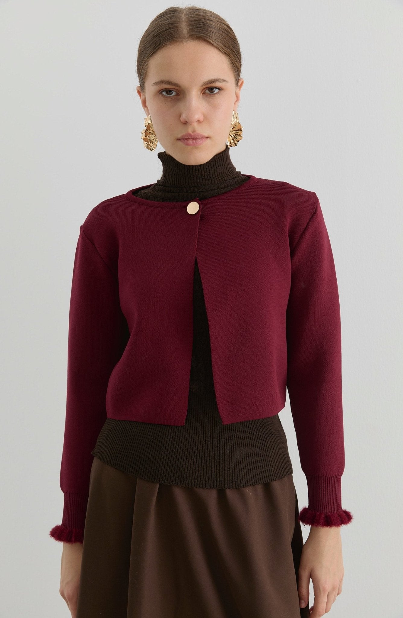Gold Düğmeli Bordo Kısa Triko Ceket Hırka - Fatma Atasoy
