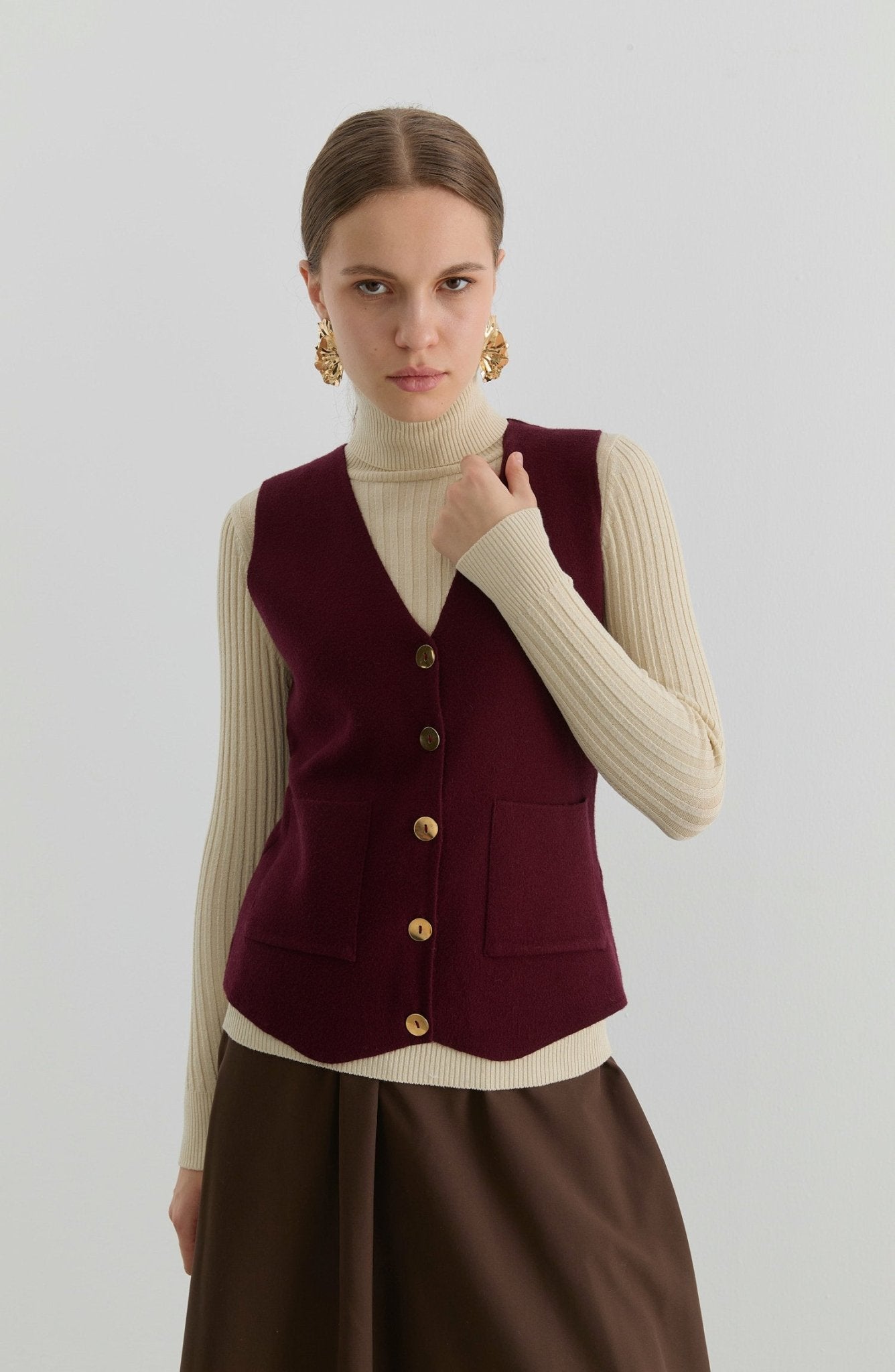Gold Düğmeli Bordo Kısa Triko Yelek - Fatma Atasoy
