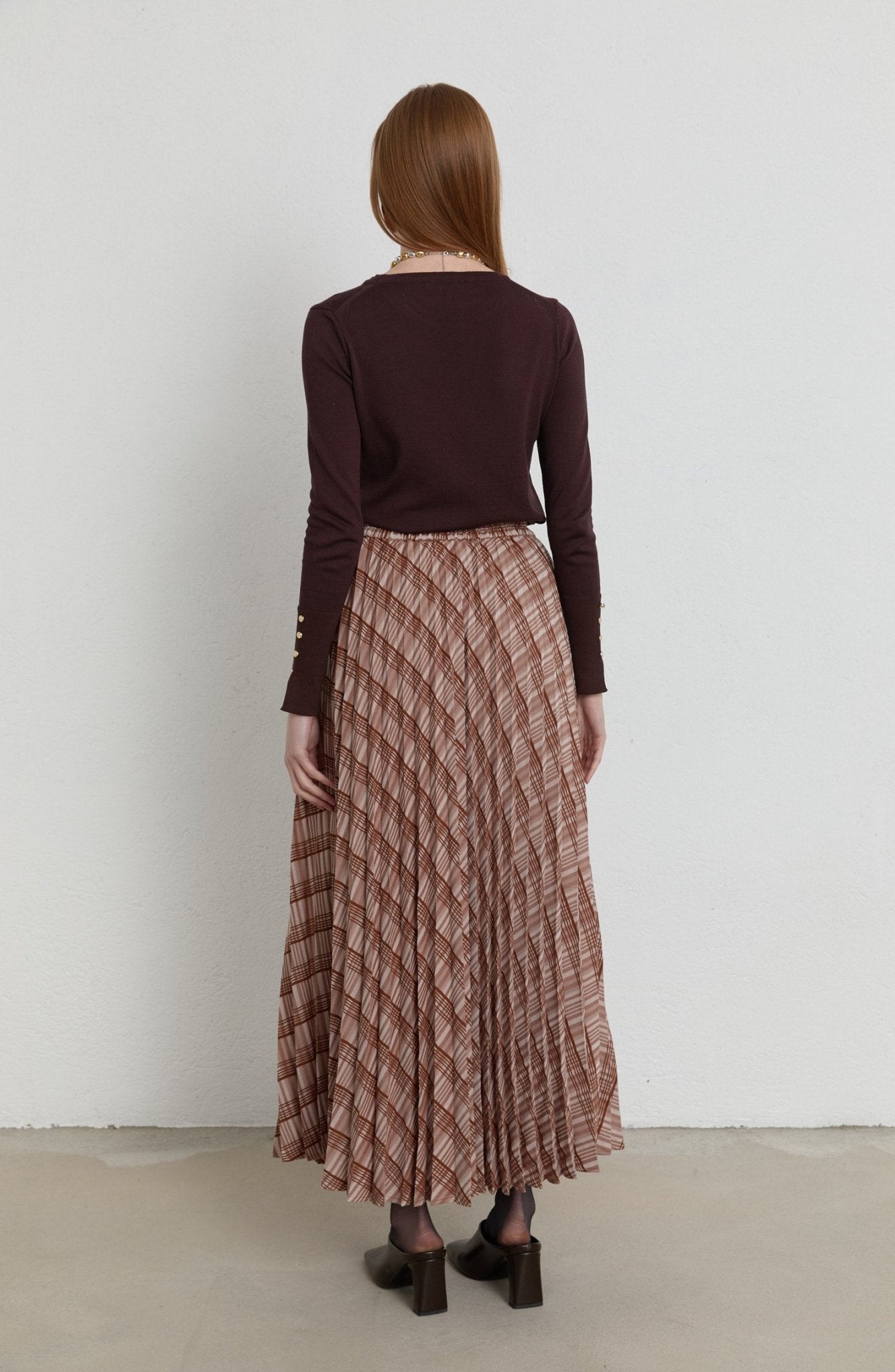 Gold Düğmeli Kısa Acı Kahve Basic Merserize Triko Kazak - Fatma Atasoy