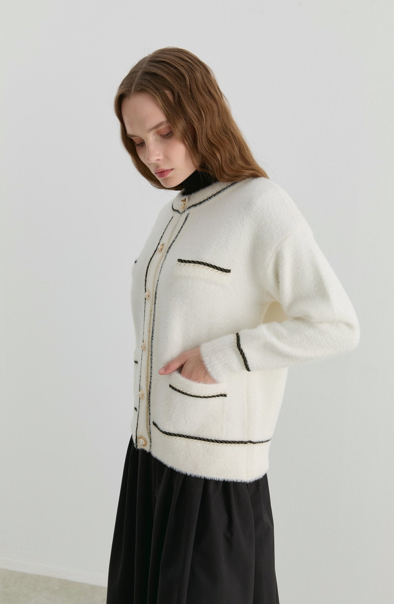 İnci Düğmeli Ekru Yumoş Triko Hırka - Fatma Atasoy