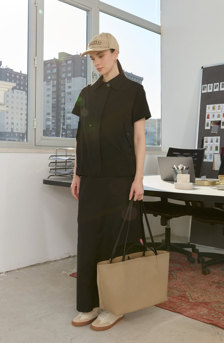 Kapak Cepli Siyah Trenç Etek - Fatma Atasoy