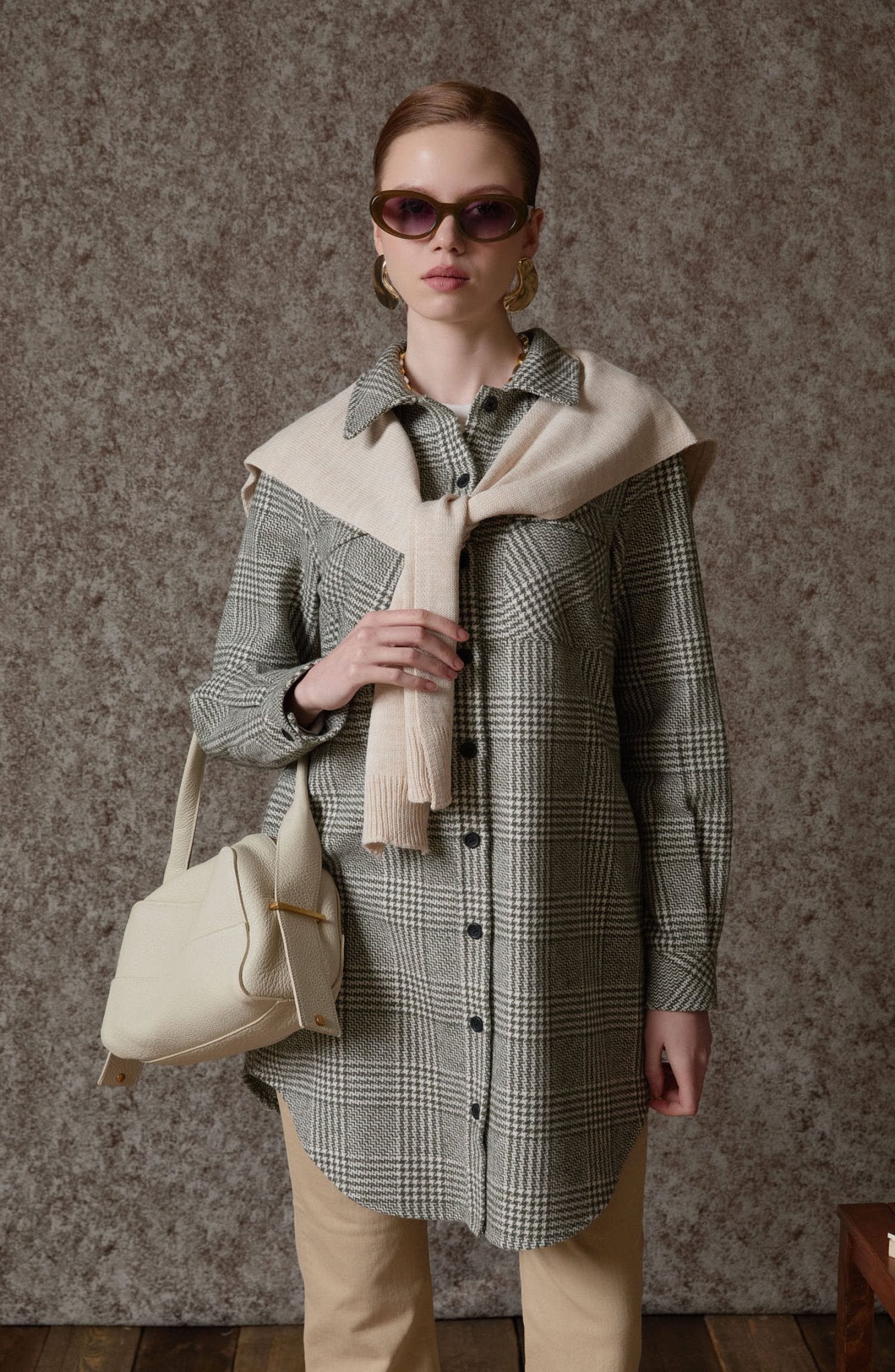 Kazak Görünümlü Taş Triko Kare Şal - Fatma Atasoy