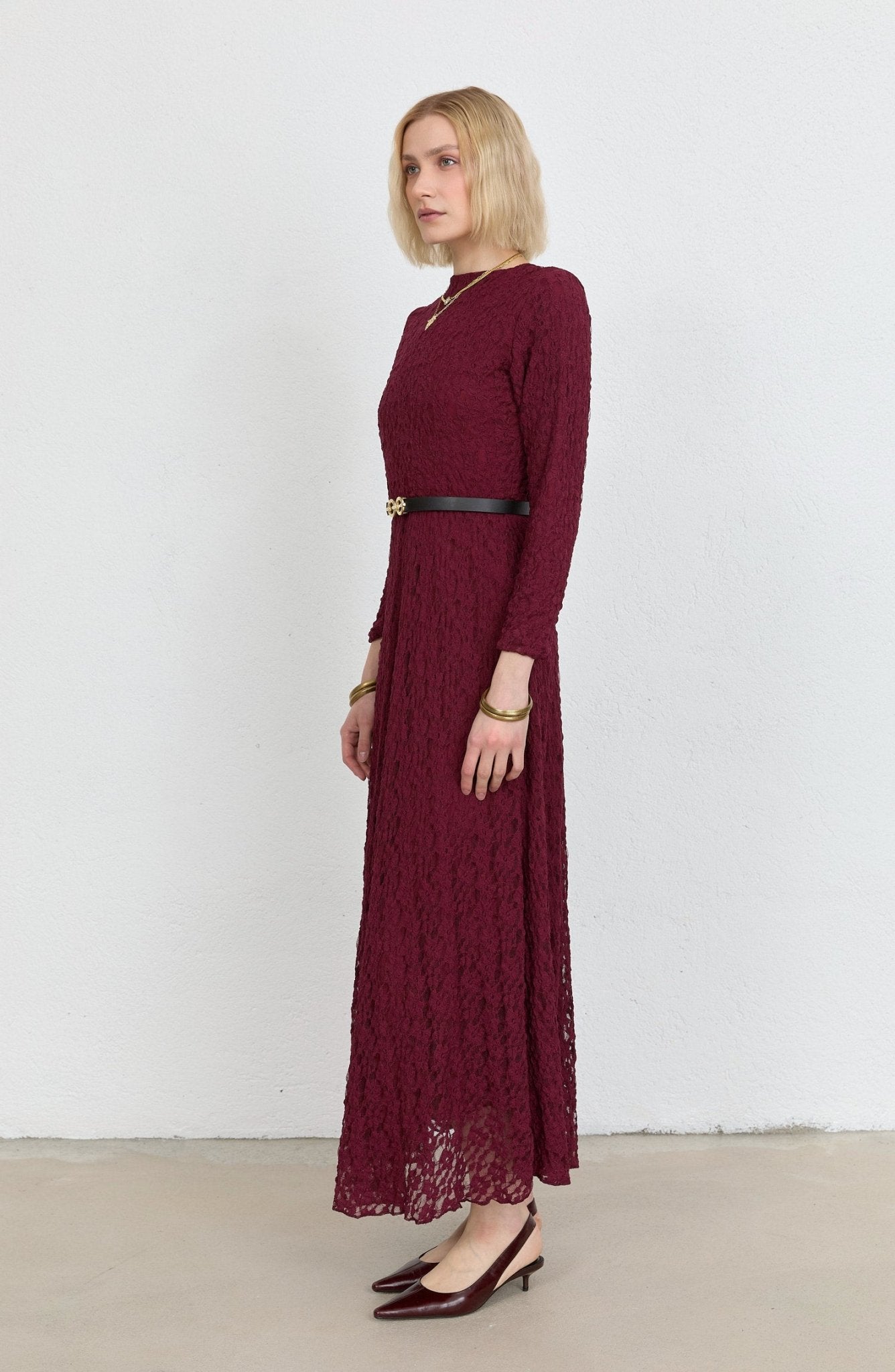 Kemerli Bordo Dantel Elbise - Fatma Atasoy