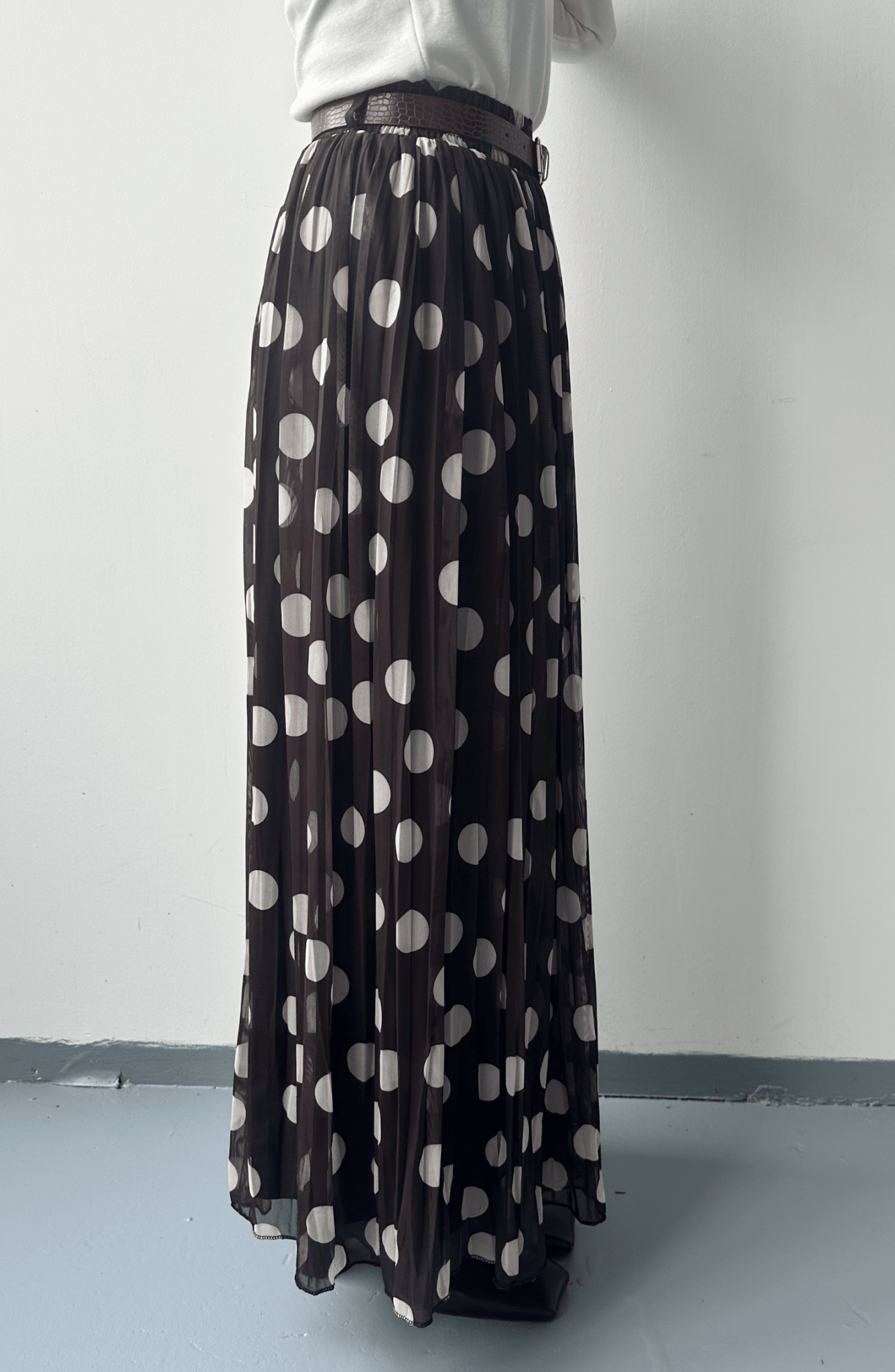 Kemerli Crash Pilise Acı Kahve Puantiyeli Etek - Fatma Atasoy