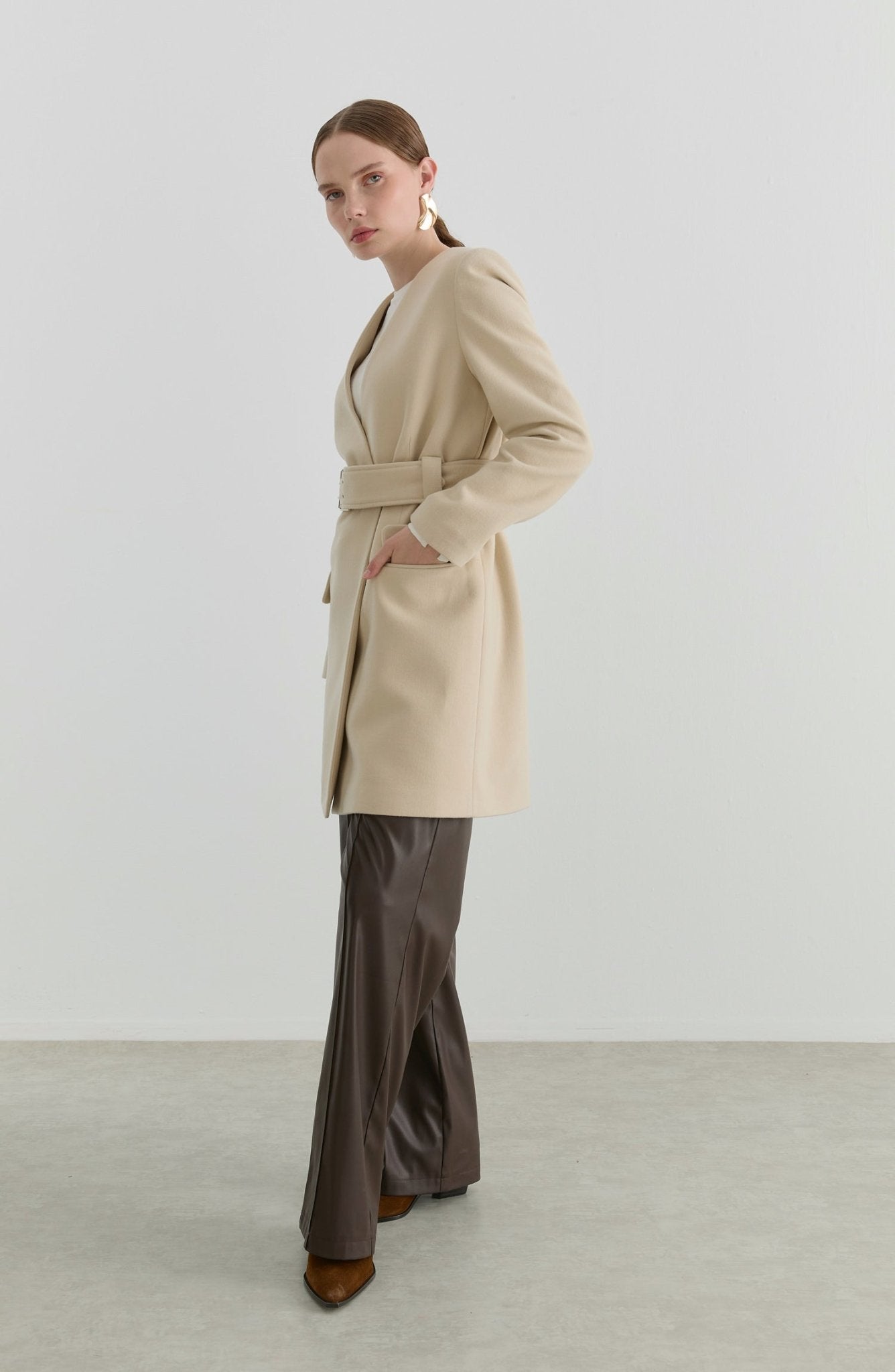 Kemerli Taş Kaşmir Ceket Kaban - Fatma Atasoy