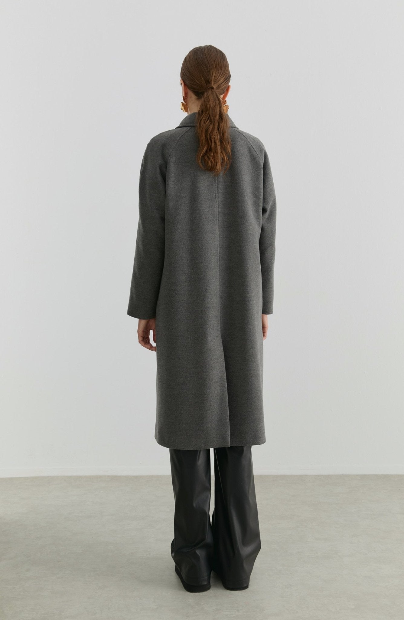 Kore Gri Kaşmir Kaban - Fatma Atasoy