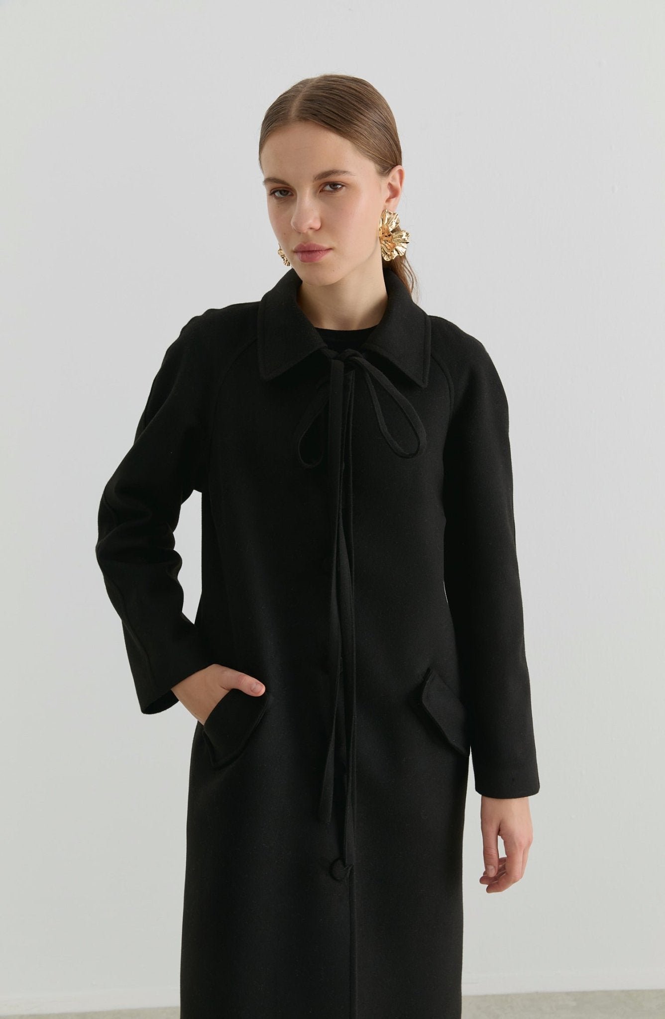 Kore Siyah Kaşmir Kaban - Fatma Atasoy