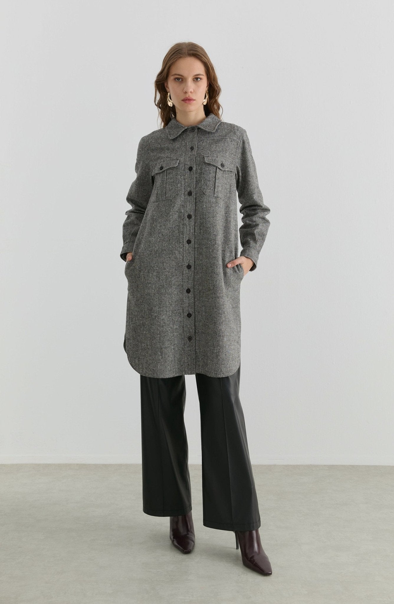 Körük Cepli Siyah Tüvit Gömlek Ceket - Fatma Atasoy