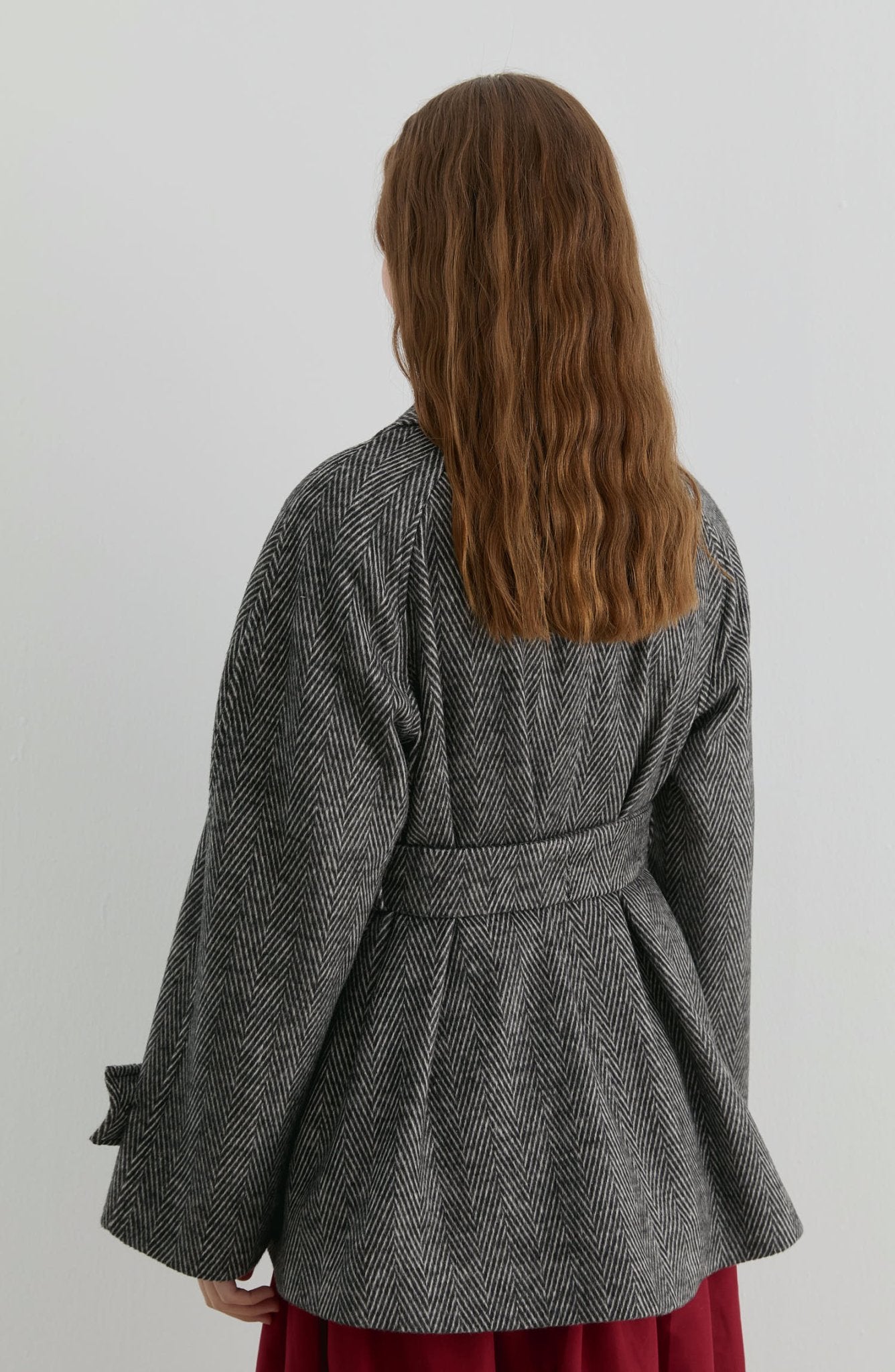 Kruvaze Siyah Balıksırtı Midi Ceket Kaban - Fatma Atasoy