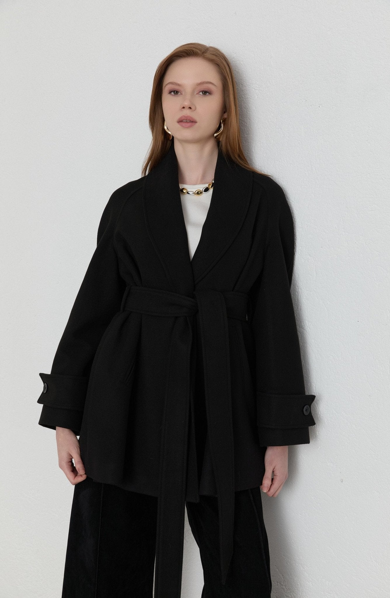 Kruvaze Siyah Kaşe Ceket Kaban - Fatma Atasoy