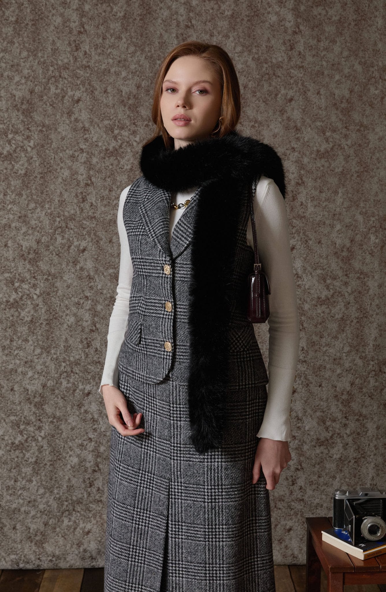 Kürk Siyah Atkı - Fatma Atasoy