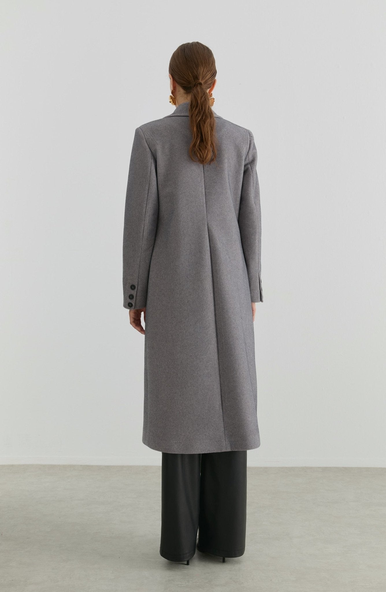 Maksi Tay Tüyü Gri Ceket Kaban - Fatma Atasoy