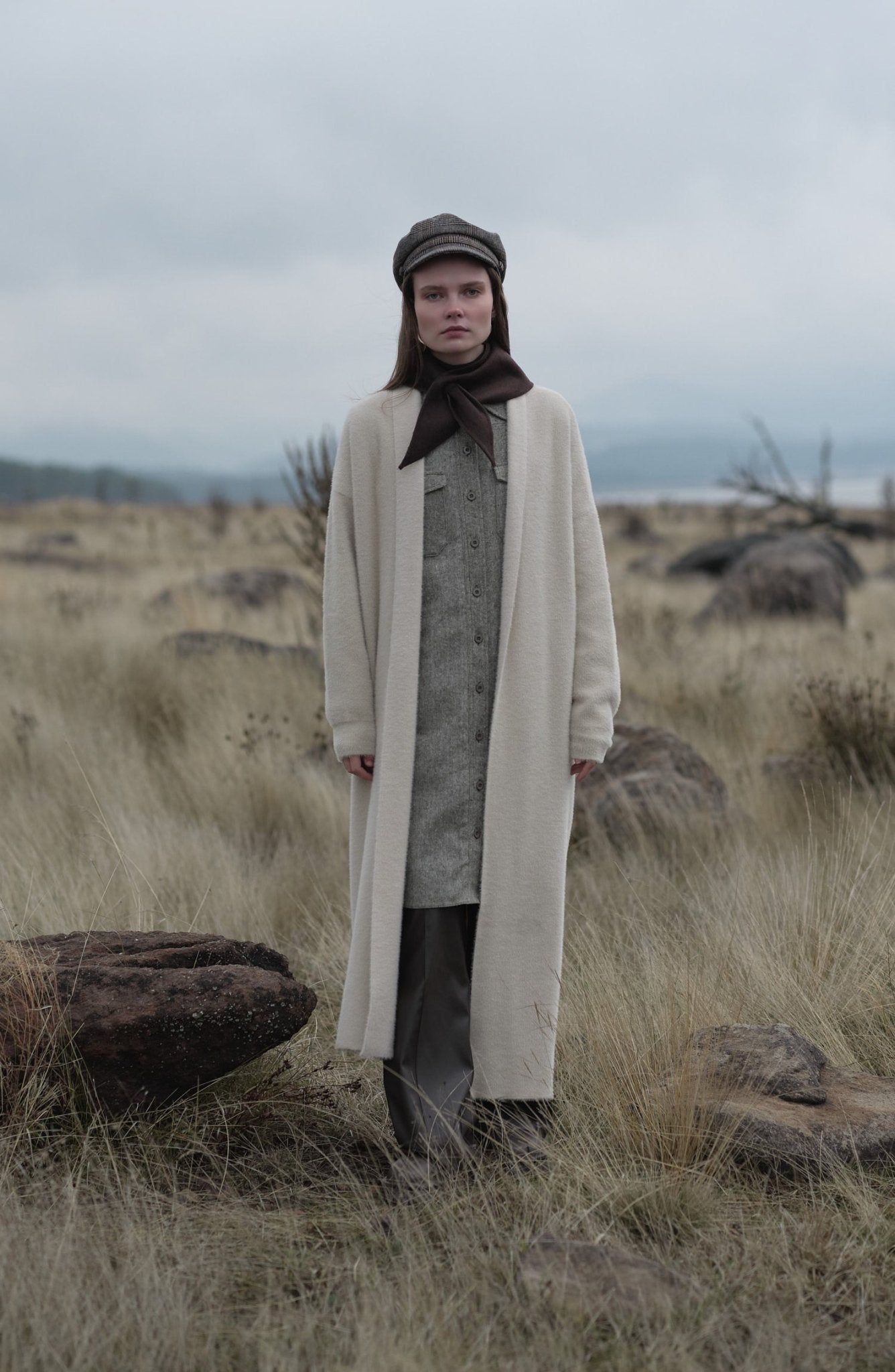 Maksi Yumoş Taş Triko Hırka - Fatma Atasoy