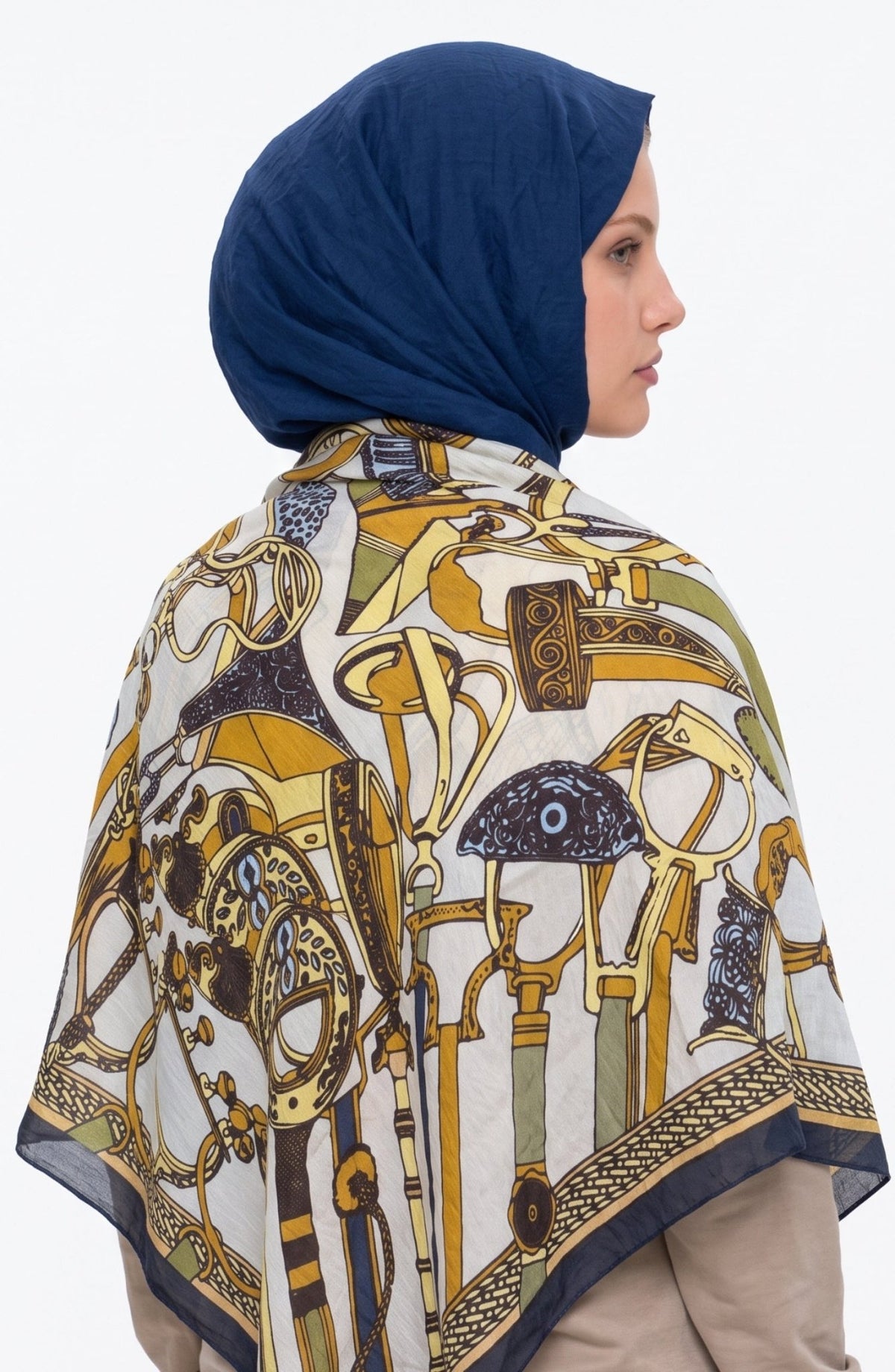 Mirasya Desenli Bej Eşarp - Fatma Atasoy