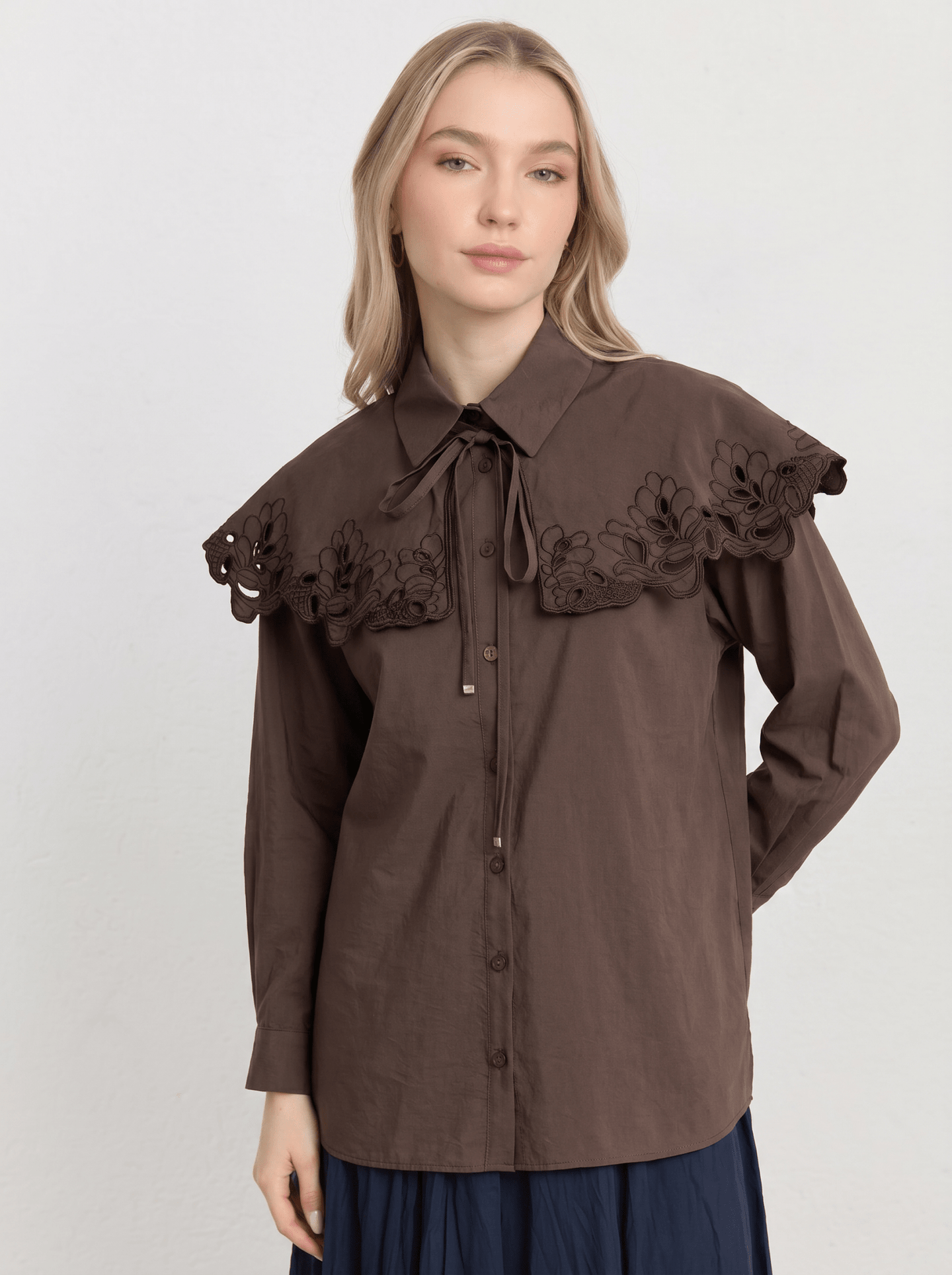 Nakışlı Pelerinli Acı Kahve Soft Touch Modal Gömlek - Fatma Atasoy