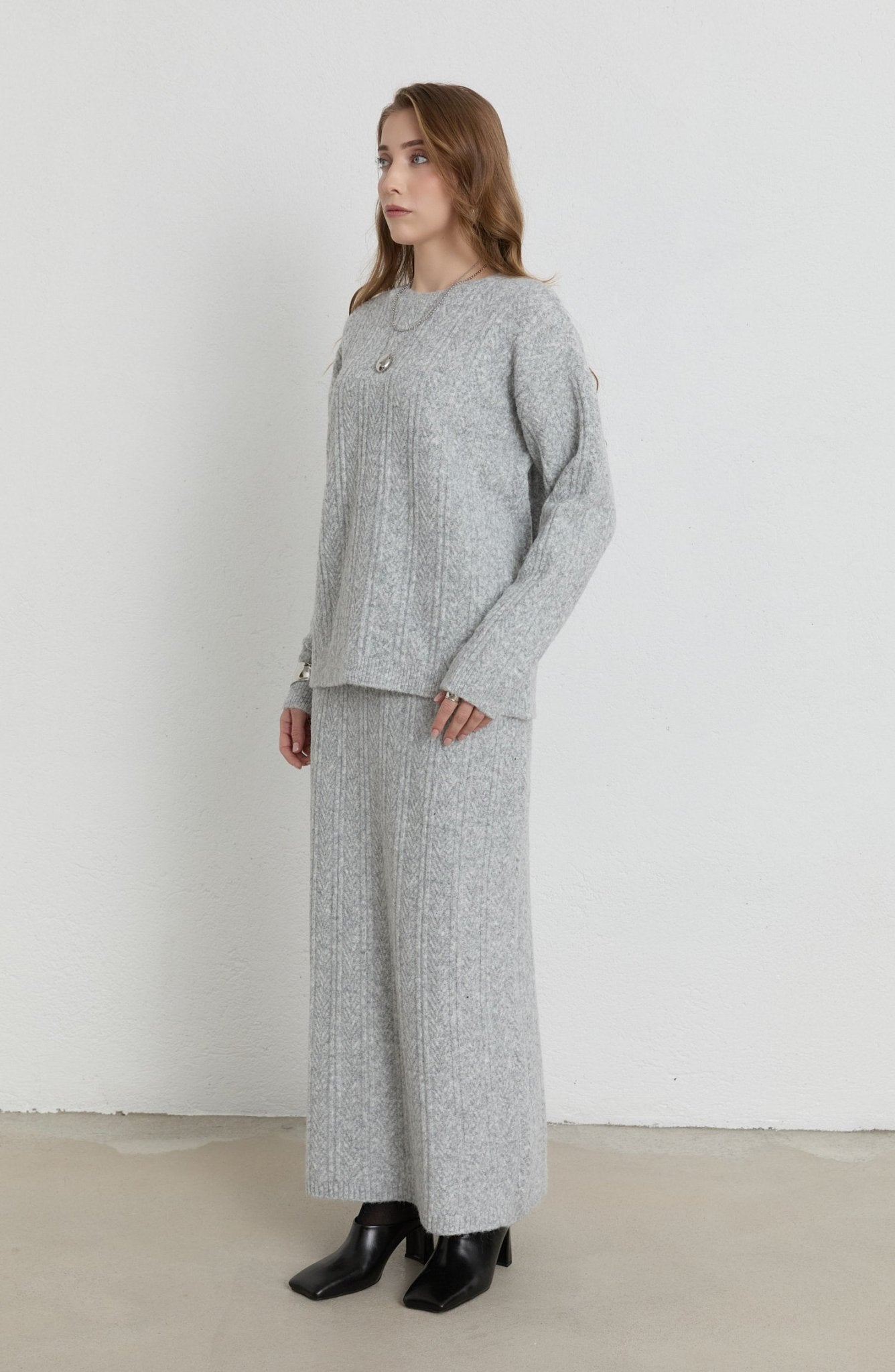 Örgü Desen Gri Yumoş Triko Etekli İkili Takım - Fatma Atasoy