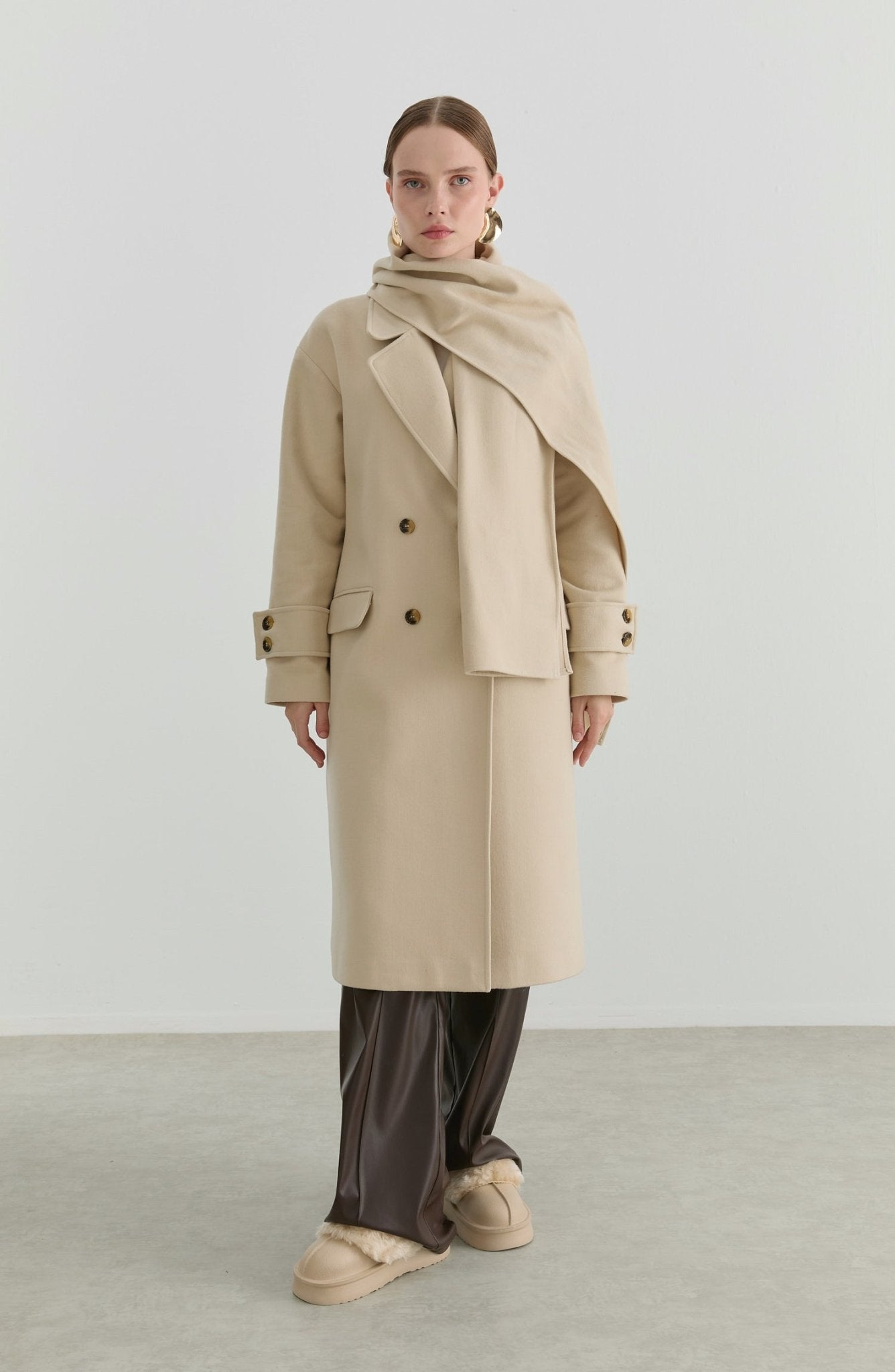 Oversize Atkılı Bej Kaşmir Kaban - Fatma Atasoy