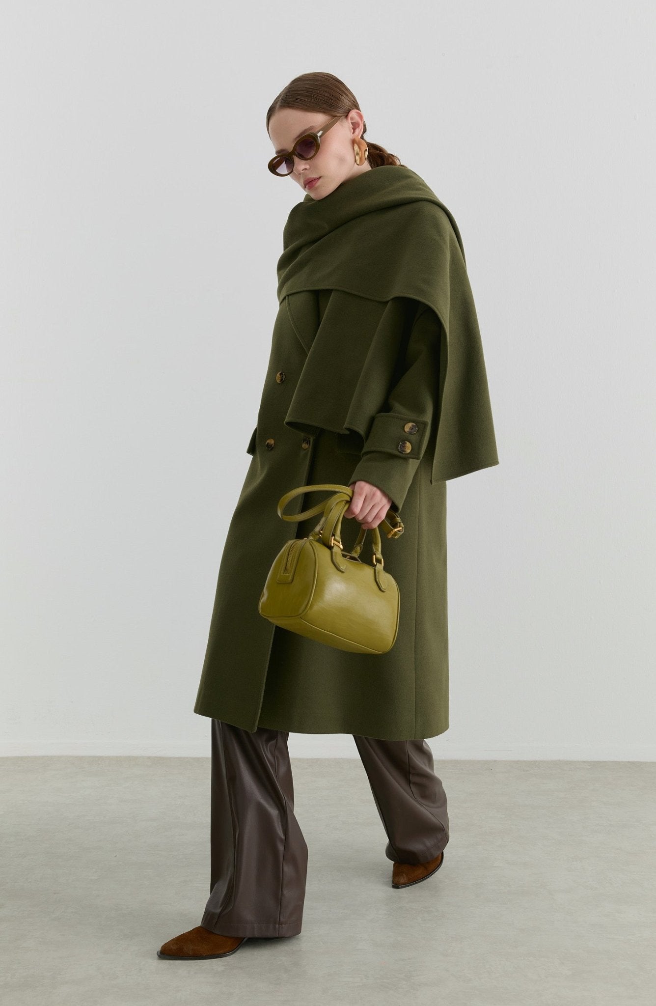 Oversize Atkılı Haki Kaşmir Kaban - Fatma Atasoy