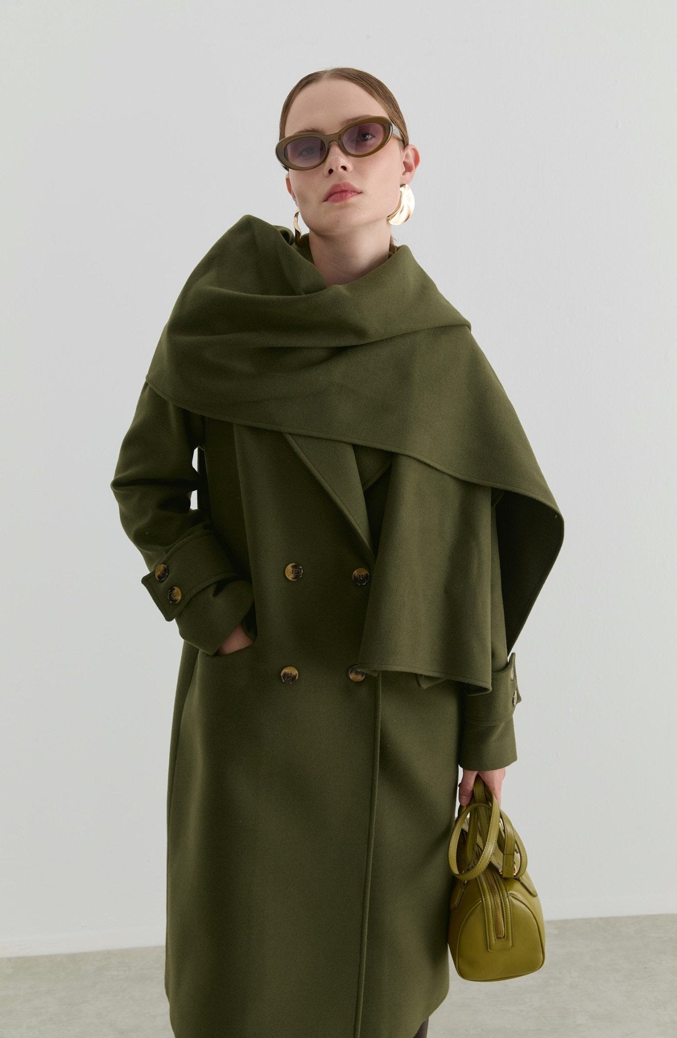 Oversize Atkılı Haki Kaşmir Kaban - Fatma Atasoy