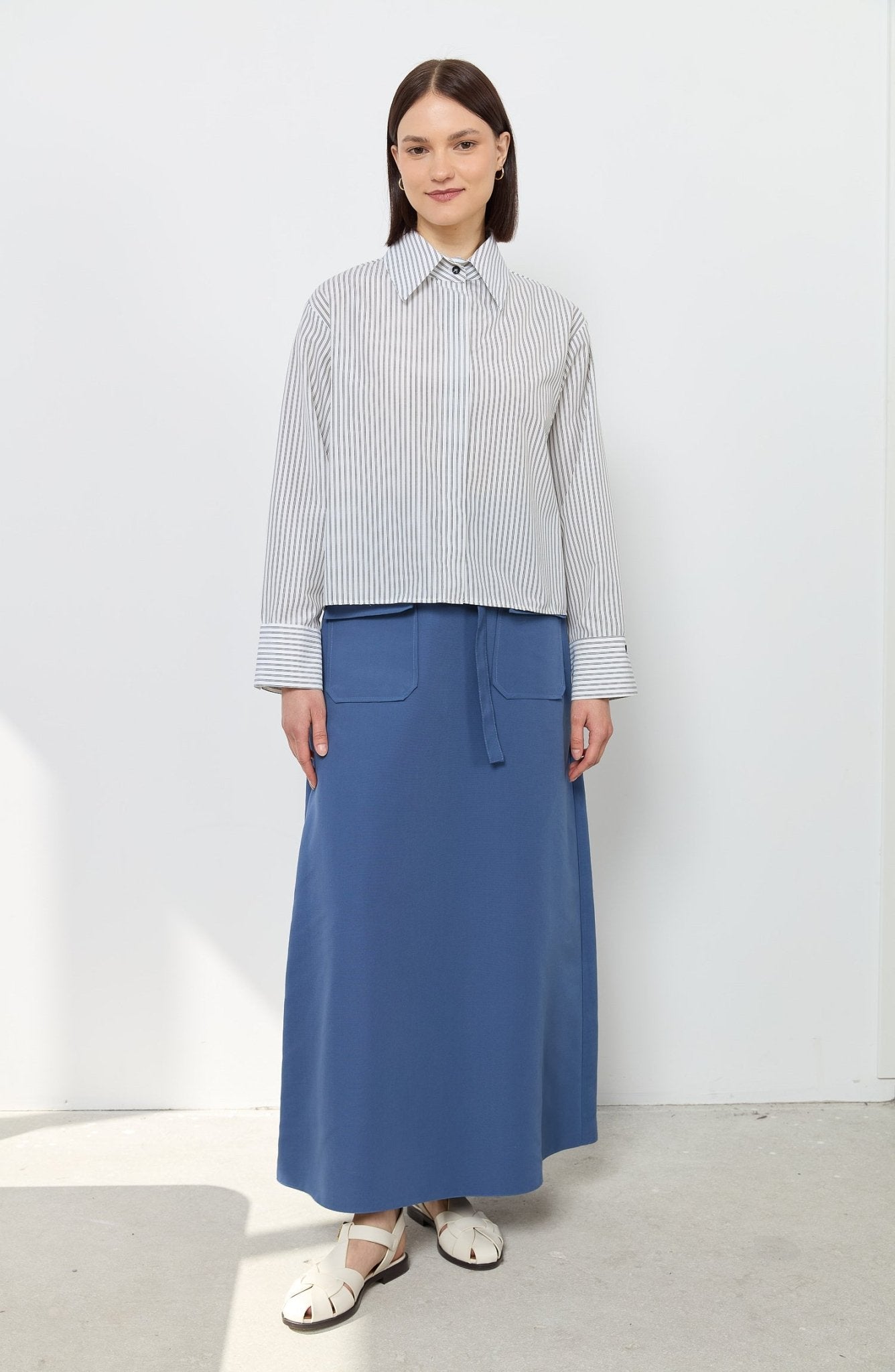 Oversize Çizgili Beyaz Crop Gömlek - Fatma Atasoy