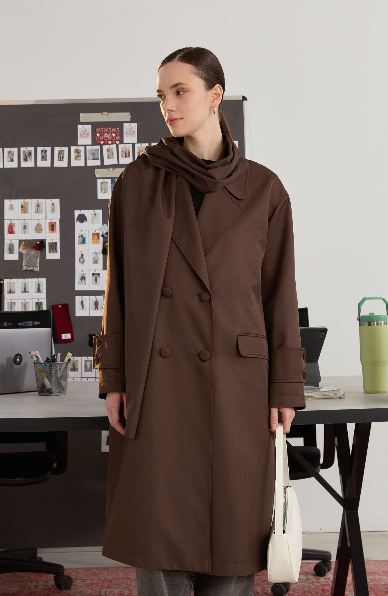 Oversize Kahve Atkılı Trençkot - Fatma Atasoy