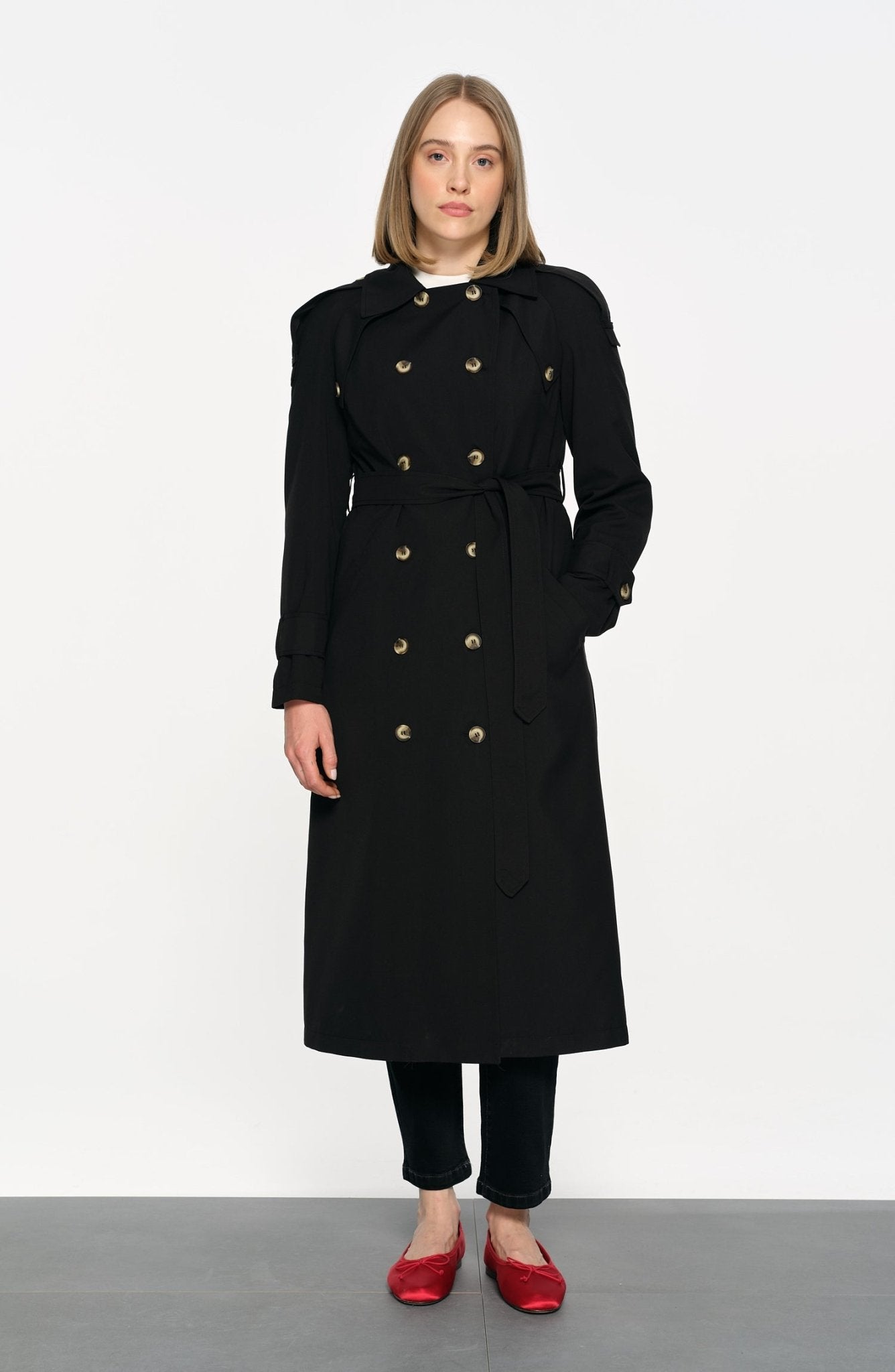 Oversize Siyah Trençkot - Fatma Atasoy