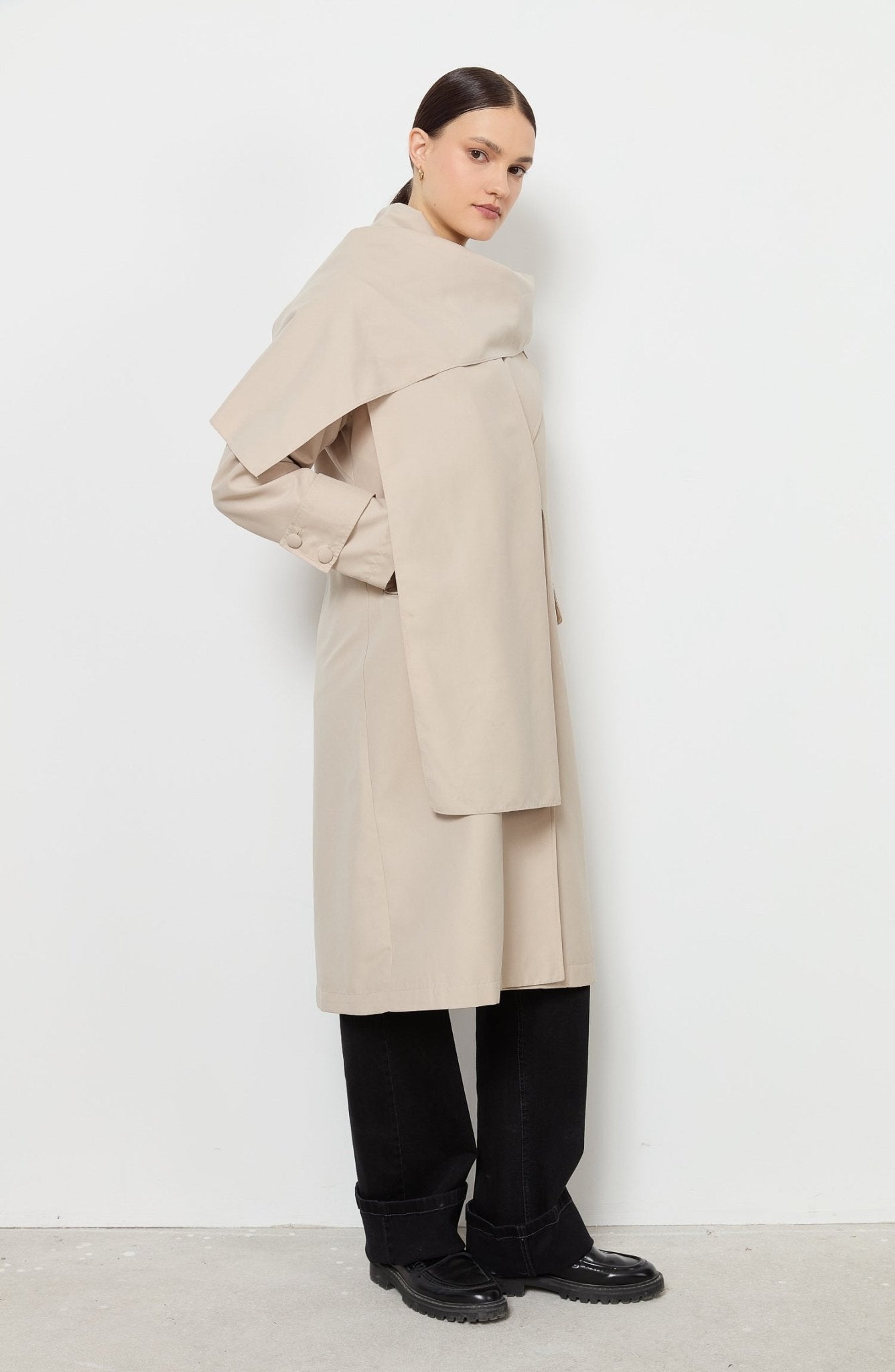 Oversize Taş Atkılı Trençkot - Fatma Atasoy