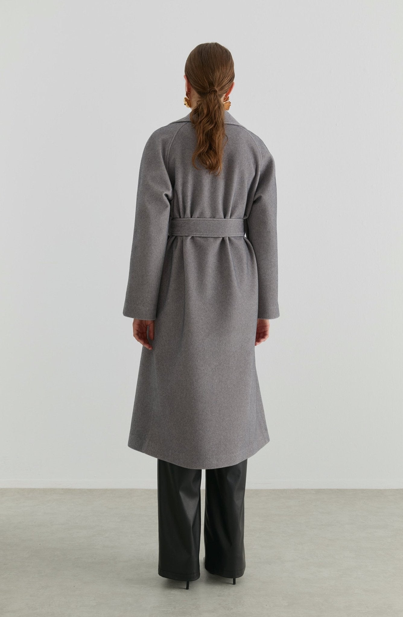 Oversize Tay Tüyü Gri Basic Kaban - Fatma Atasoy