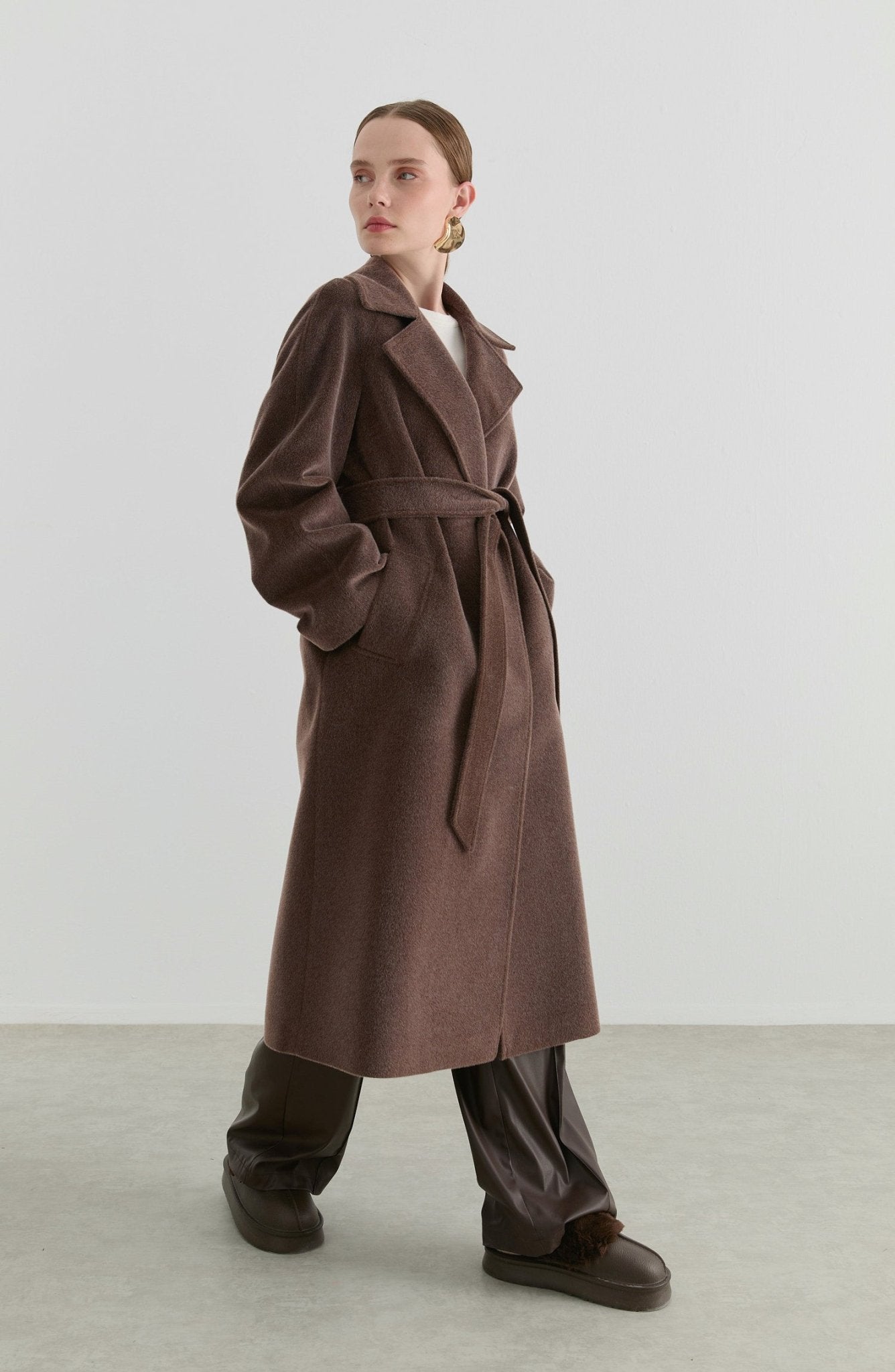 Oversize Tay Tüyü Kahverengi Basic Kaban - Fatma Atasoy