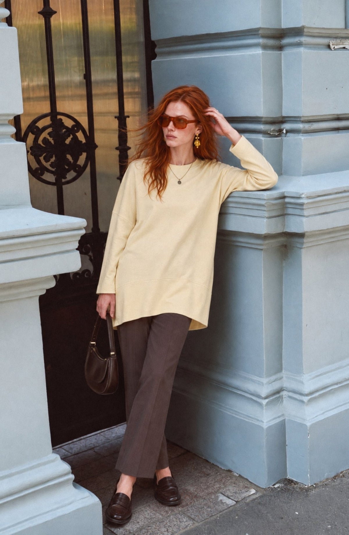 Parçalı Yırtmaçlı Oversize Sarı Sweatshirt - Fatma Atasoy