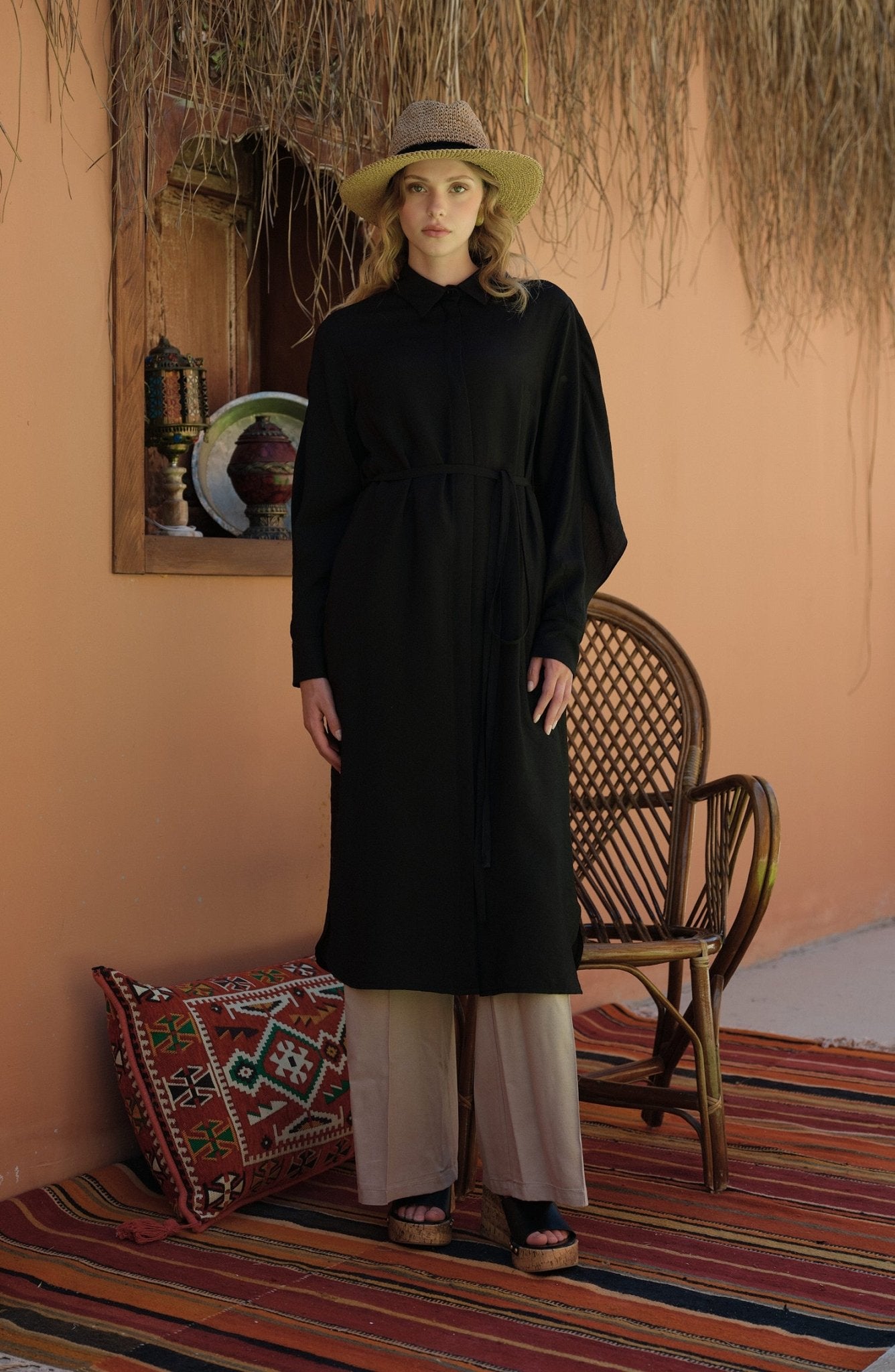 Pelerinli Maksi Siyah Tunik - Fatma Atasoy