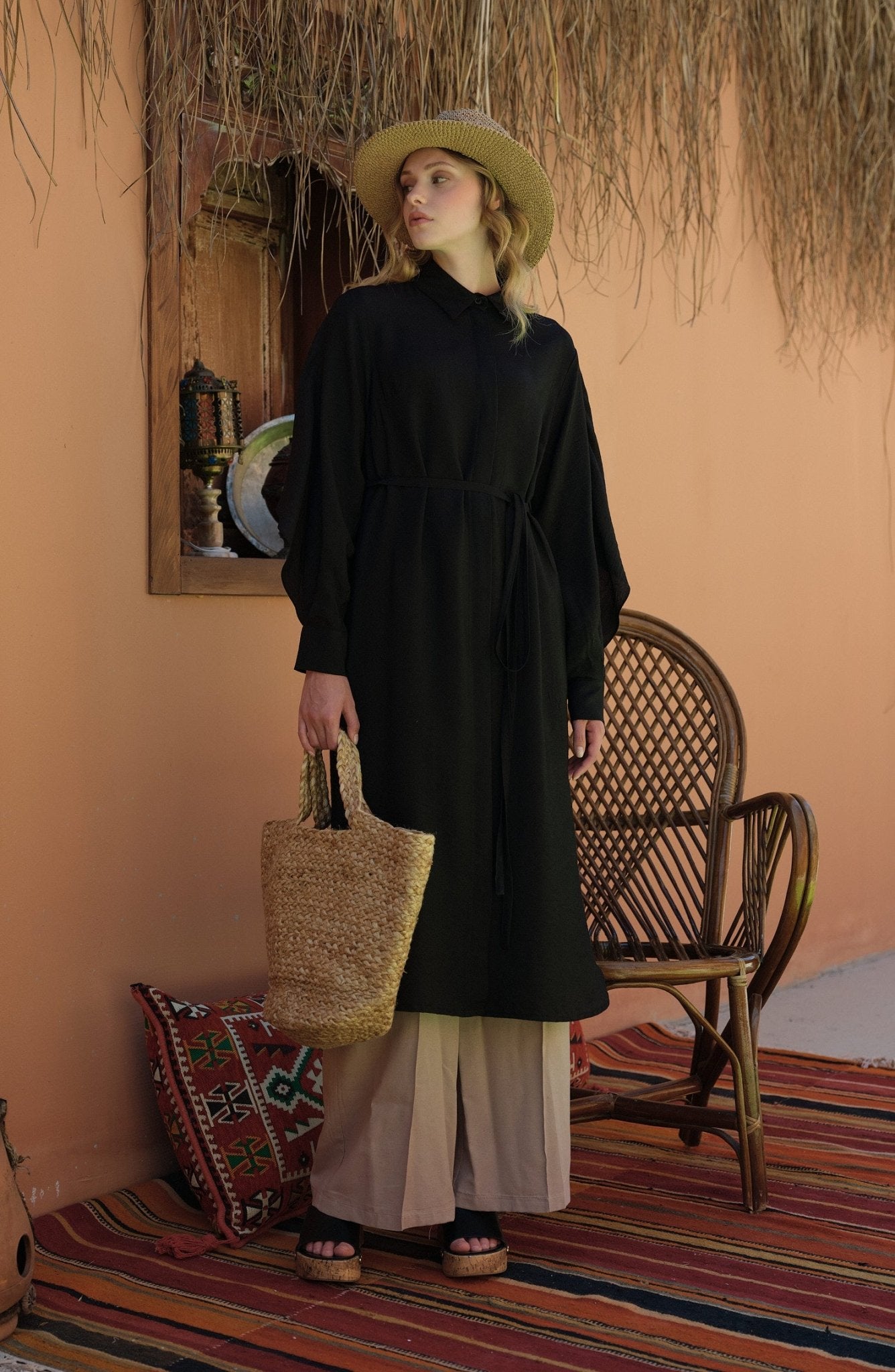 Pelerinli Maksi Siyah Tunik - Fatma Atasoy