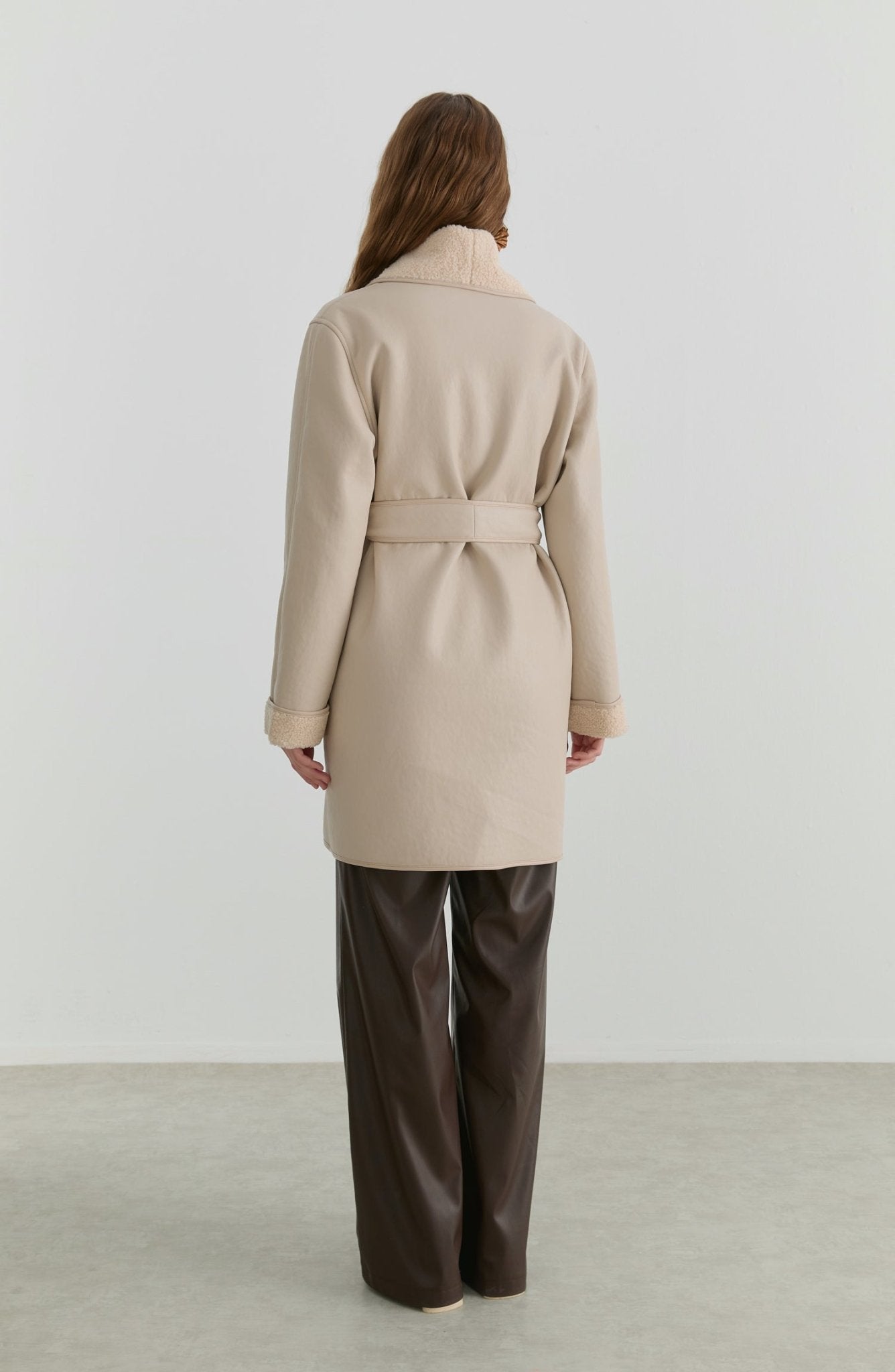 Peluş Detaylı Taş Suni Deri Kaban - Fatma Atasoy