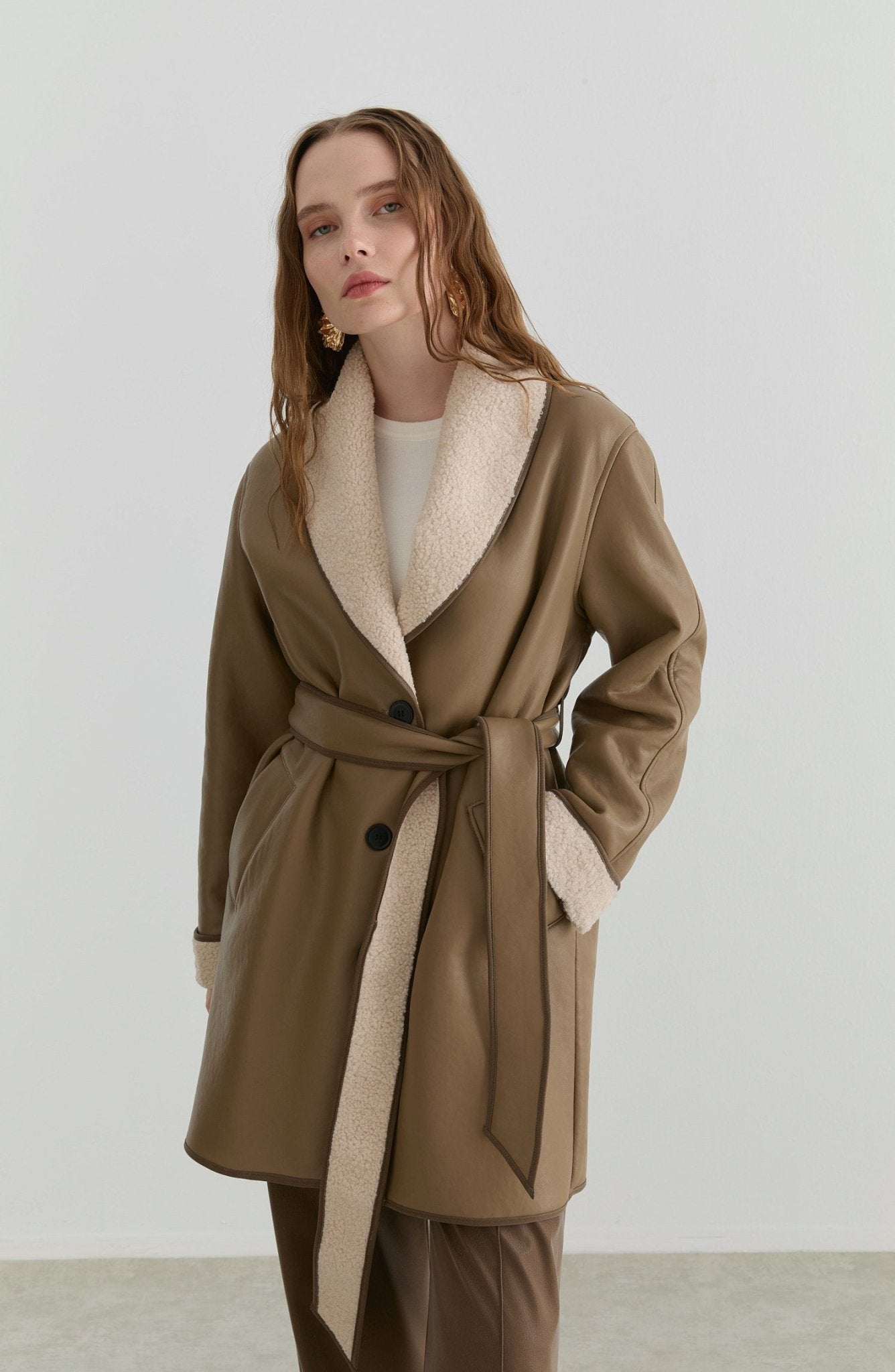 Peluş Detaylı Vizon Suni Deri Kaban - Fatma Atasoy