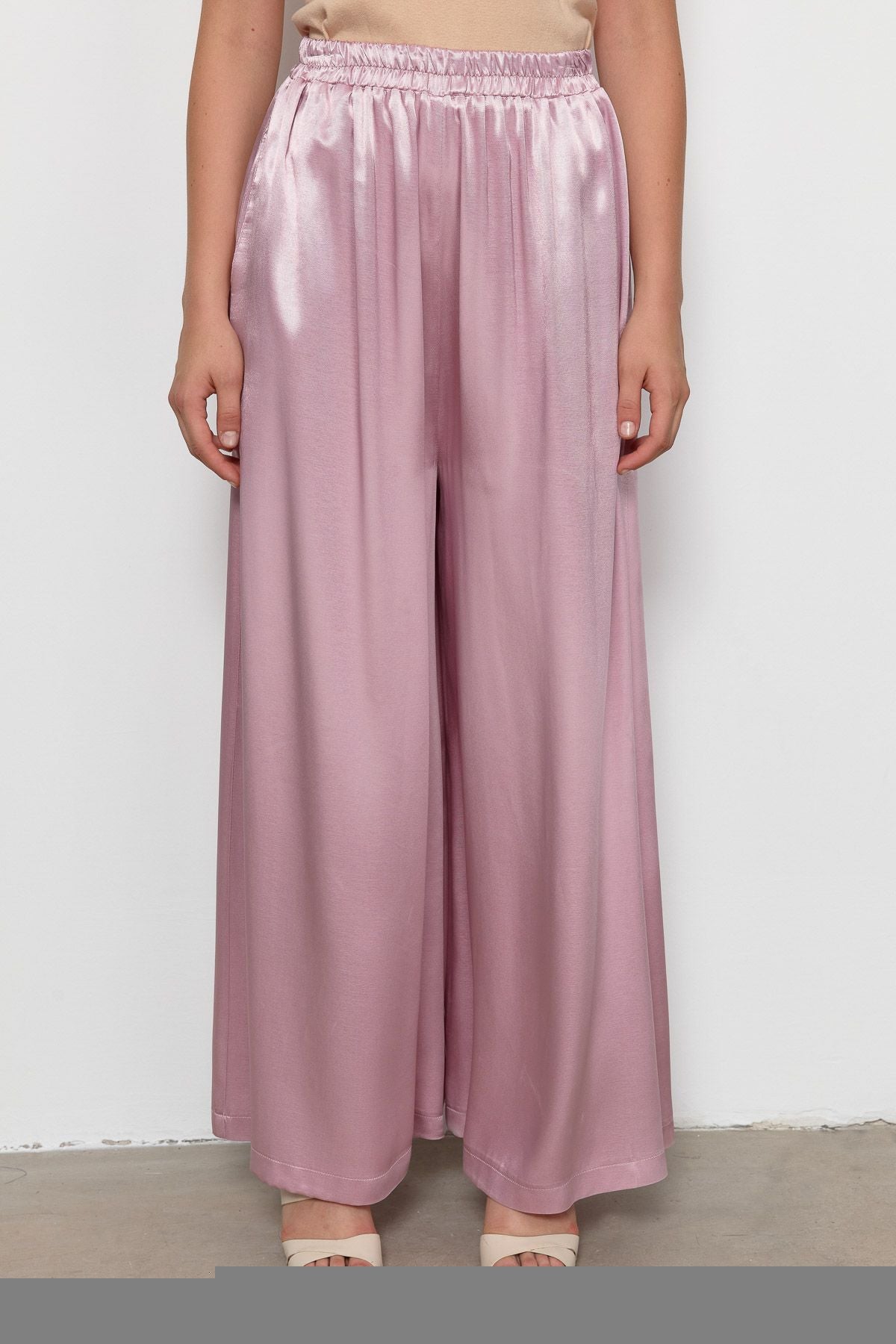 Pembe Saten Etek Pantalon - Fatma Atasoy