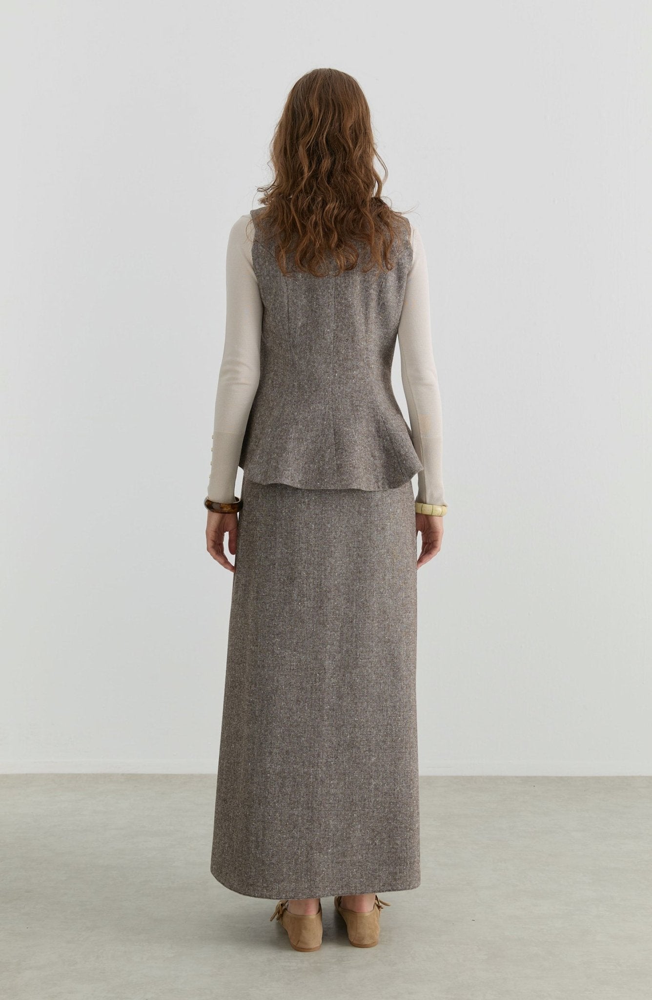 Peplumlu Kahverengi Tüvit Yelek Etek Takım - Fatma Atasoy