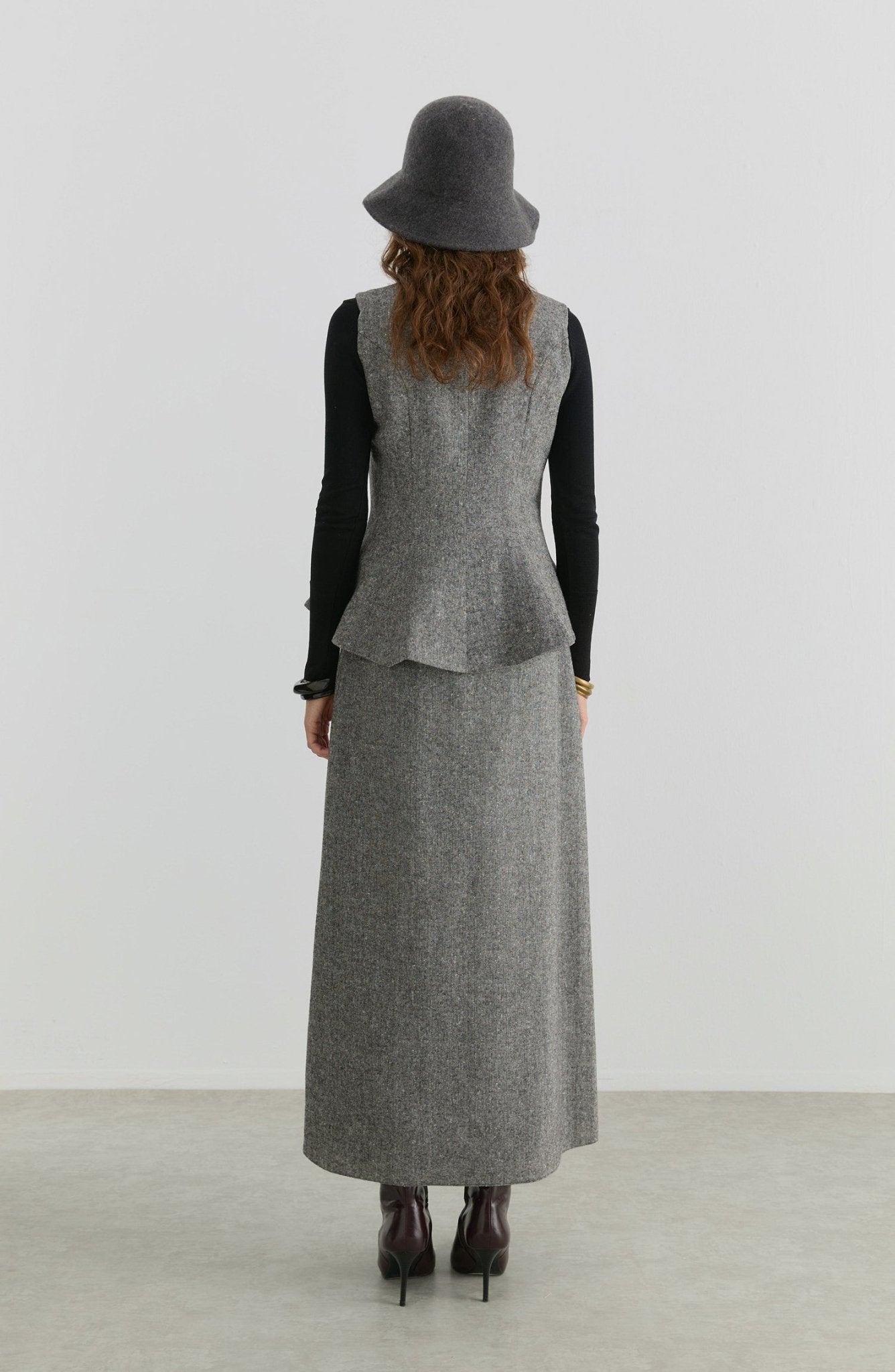 Peplumlu Siyah Tüvit Yelek Etek Takım - Fatma Atasoy