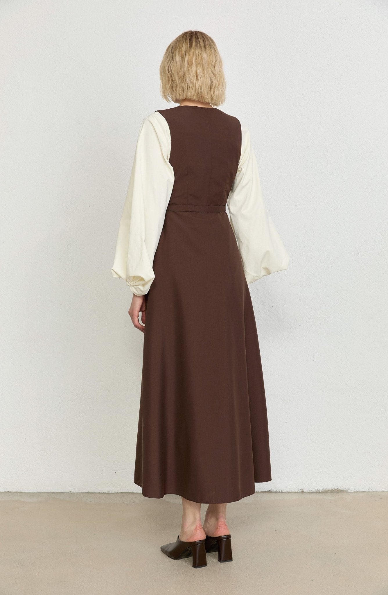 Pileli Kaplama Kemerli Acı Kahve Jile - Fatma Atasoy