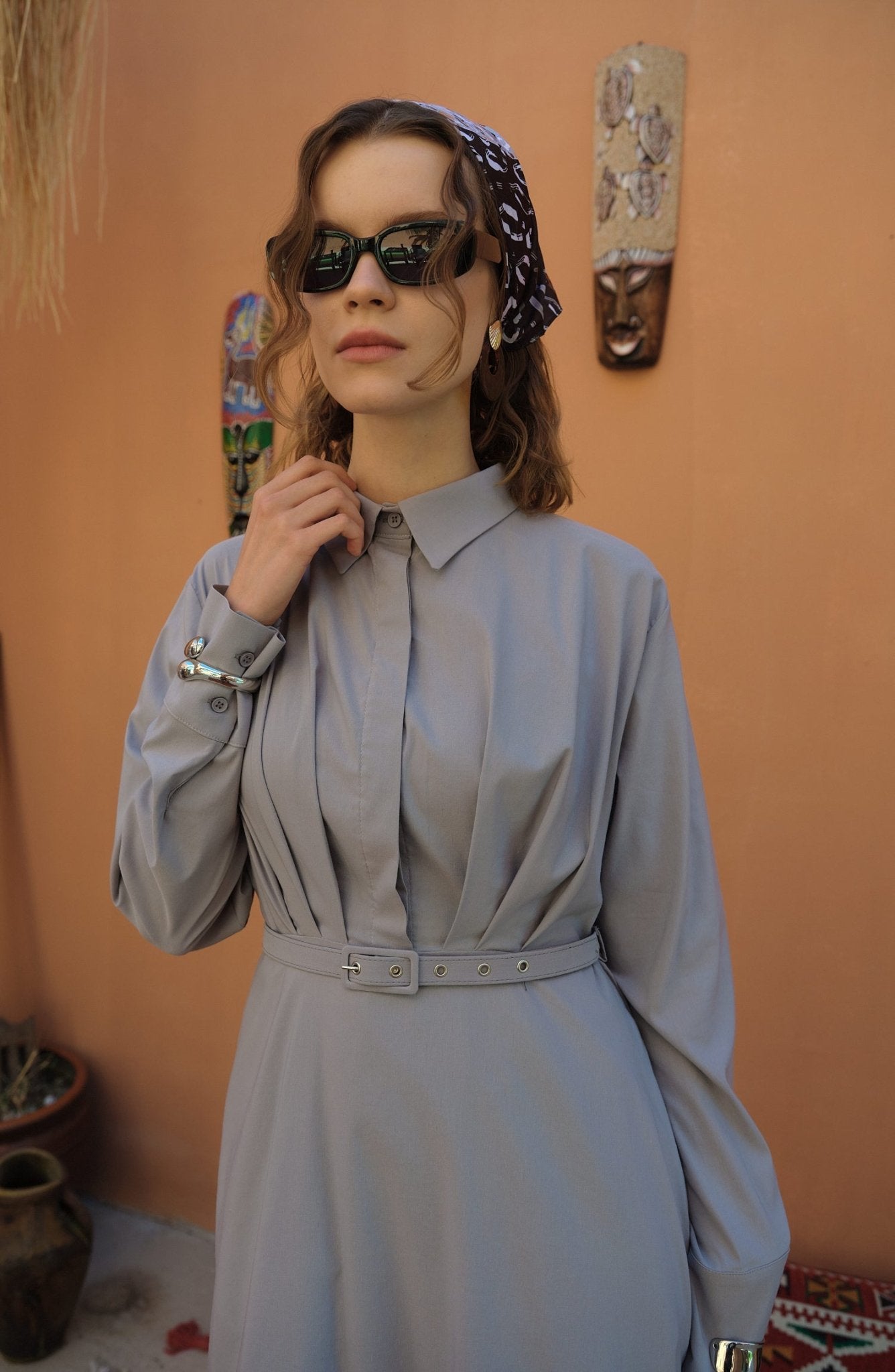 Pileli Kaplama Kemerli Gri Pamuk Elbise - Fatma Atasoy